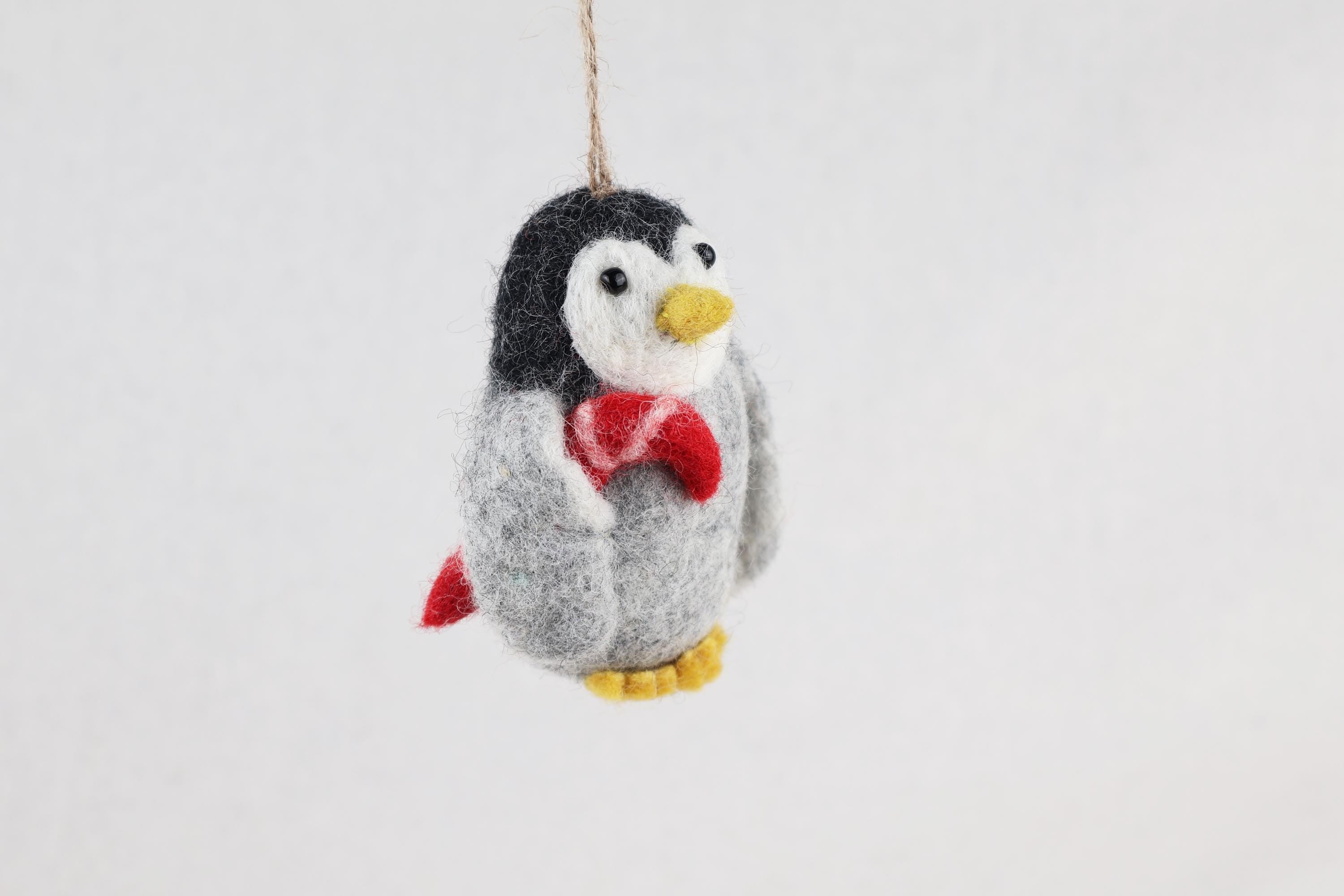 Weihnachtsanhänger Pinguin mit Zuckerstange I Christbaumschmuck Weihnachtsdeko I Winter Weihnachtsbaum