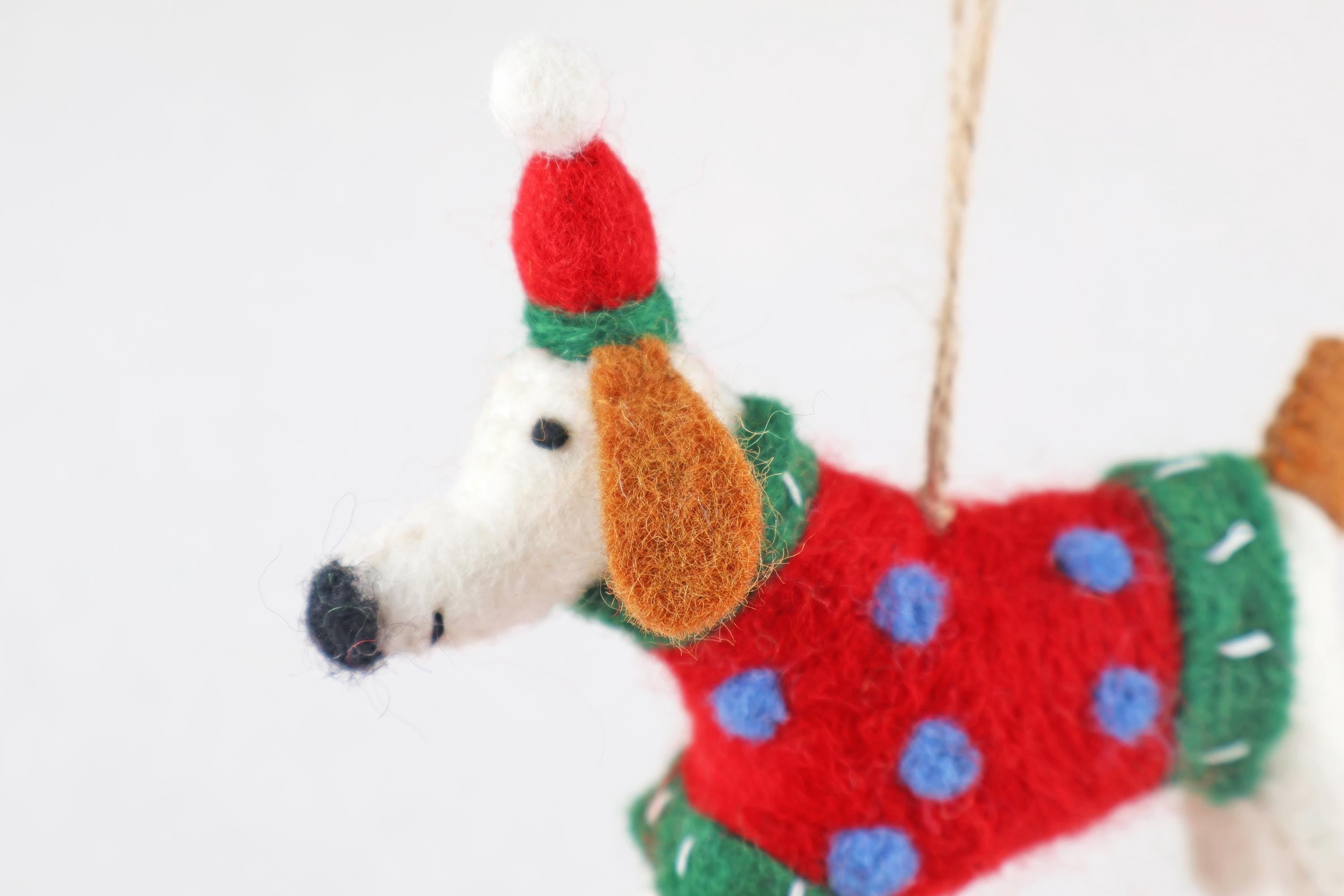 Weihnachtsanhänger Hund mit Mütze und Pullover I Filz Christbaumschmuck I Weihnachtsdeko I Weihnachtshund