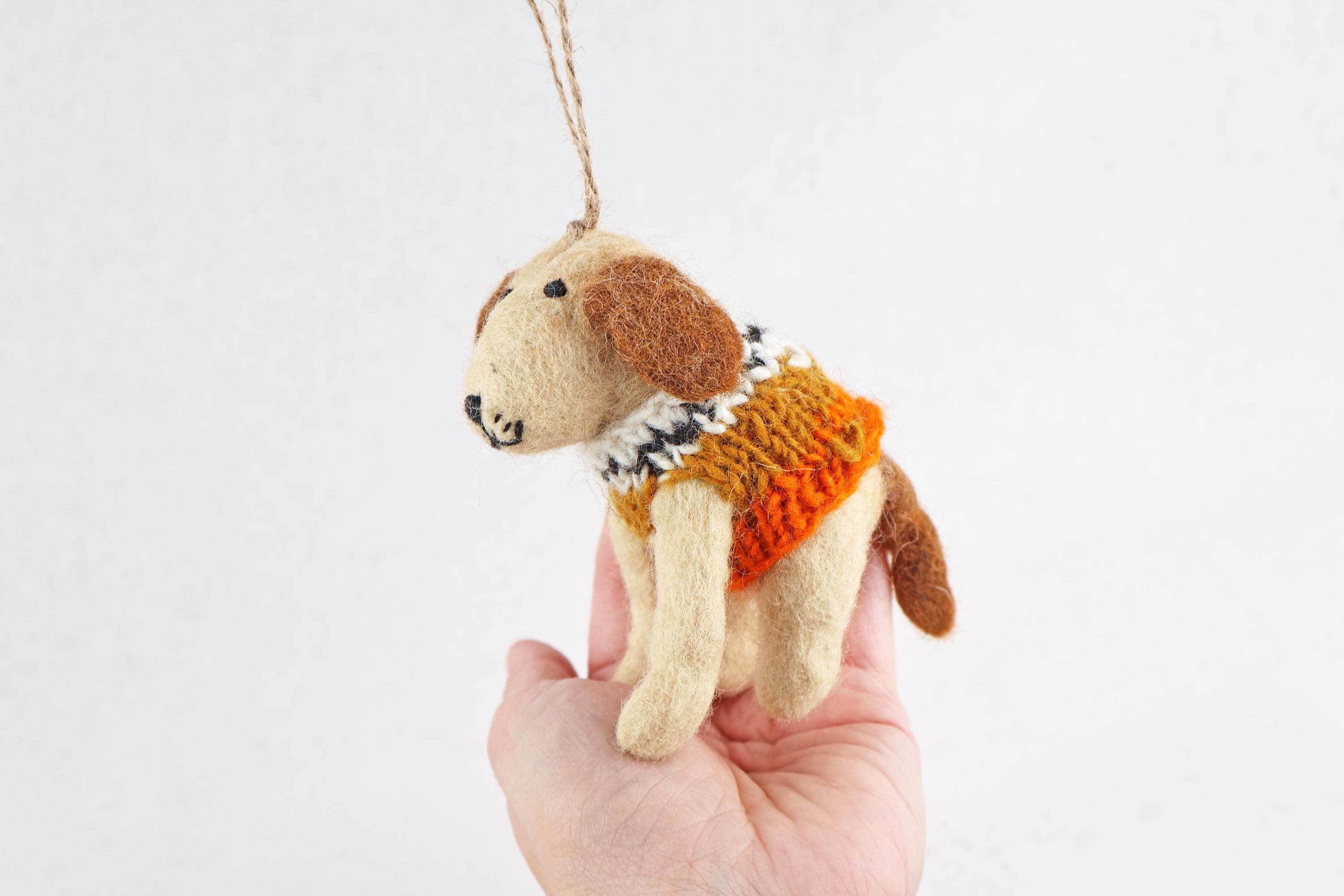 Weihnachtsanhänger Hund mit Strickpullover I Filz Christbaumschmuck I Weihnachtsdeko I Weihnachtshund