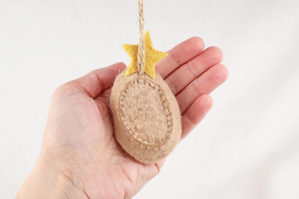 Weihnachtsanhänger Jesuskund in der Krippe I Christbaumschmuck Weihnachtsdeko I Winter Weihnachtsbaum I Baby I Krippe I Wiege I Heiland