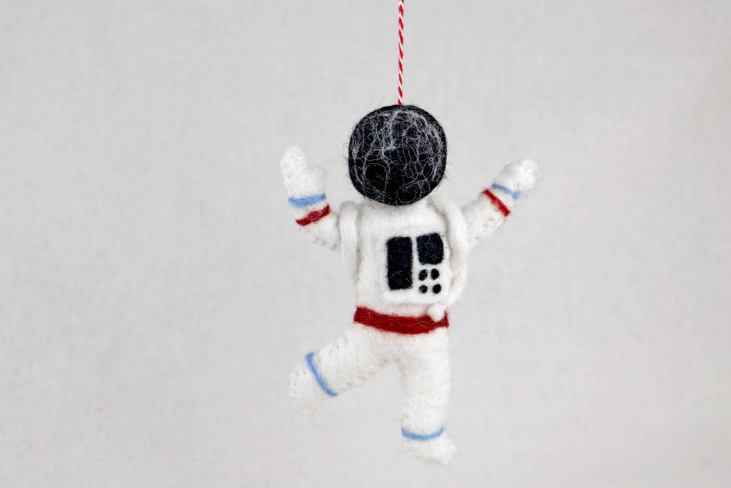 Astronaut aus Filz – Handgefertigter Anhänger | Geschenk für Weltraumfans | Deko | Weihnachtsanhänger | Raumfahrt I Christbaumschmuck