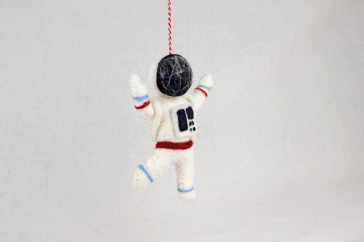 Astronaut aus Filz – Handgefertigter Anhänger | Geschenk für Weltraumfans | Deko | Weihnachtsanhänger | Raumfahrt I Christbaumschmuck