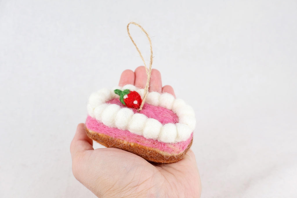 3er-Set Filz-Patisserie Anhänger – Handgefertigte Törtchen & Éclairs | Christbaumschmuck | Süße Weihnachtsdeko | Patisserie Deko