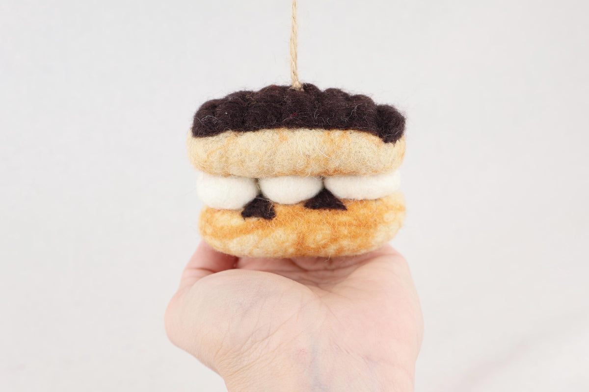3er-Set Filz-Patisserie Anhänger – Handgefertigte Törtchen & Éclairs | Christbaumschmuck | Süße Weihnachtsdeko | Patisserie Deko