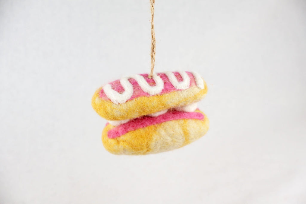 3er-Set Filz-Patisserie Anhänger – Handgefertigte Törtchen & Éclairs | Christbaumschmuck | Süße Weihnachtsdeko | Patisserie Deko