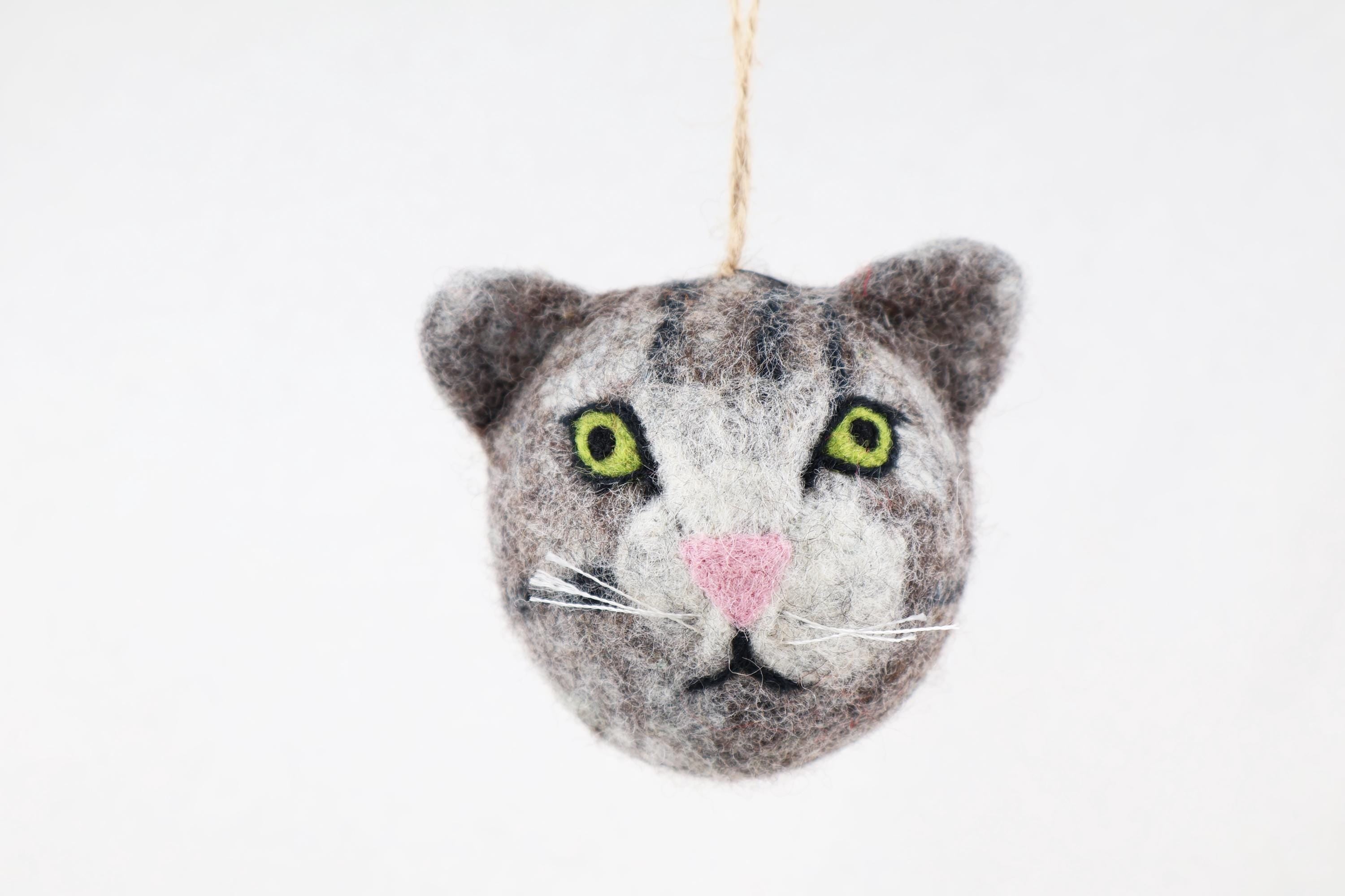 Weihnachtskugel Katze handgemacht I Weihnachtsdeko I Christmas I Kugeln handgemacht I Weihnachtsschmuck I Christbaumkugel Filz I