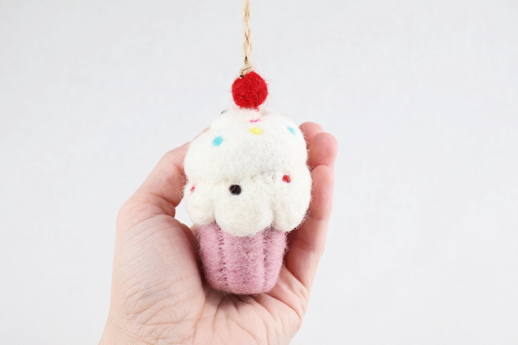 Weihnachtsanhänger Cupcake I Filz Christbaumschmuck I Weihnachtsdeko I Anhänger Weihnachten I Donut Geschenkidee I Cupcake mit Streusel