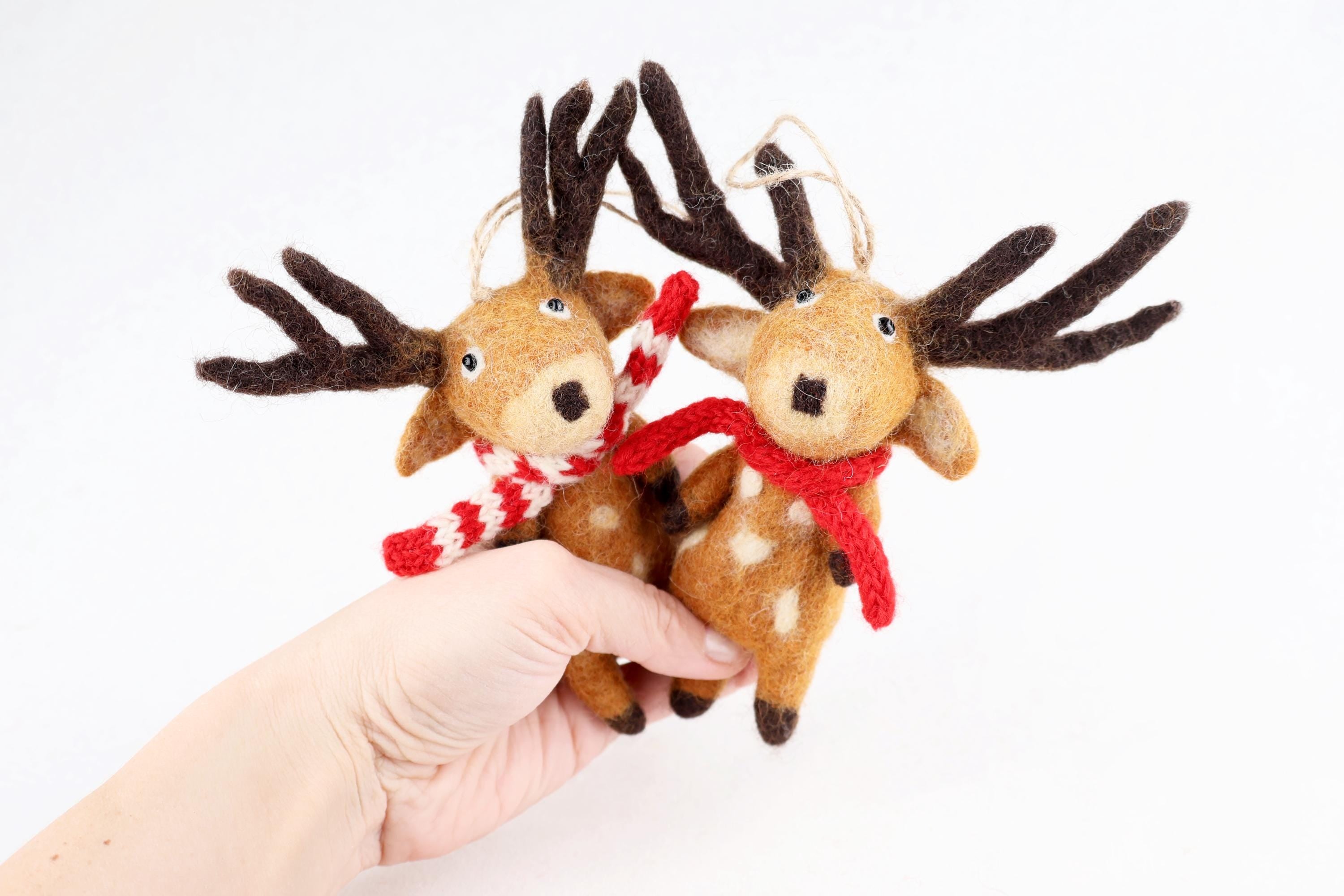 Weihnachtsanhänger Hirsch mit Schal I Christbaumschmuck I Weihnachtsdeko I Winter I Weihnachtsbaum I Hirsch aus Filz