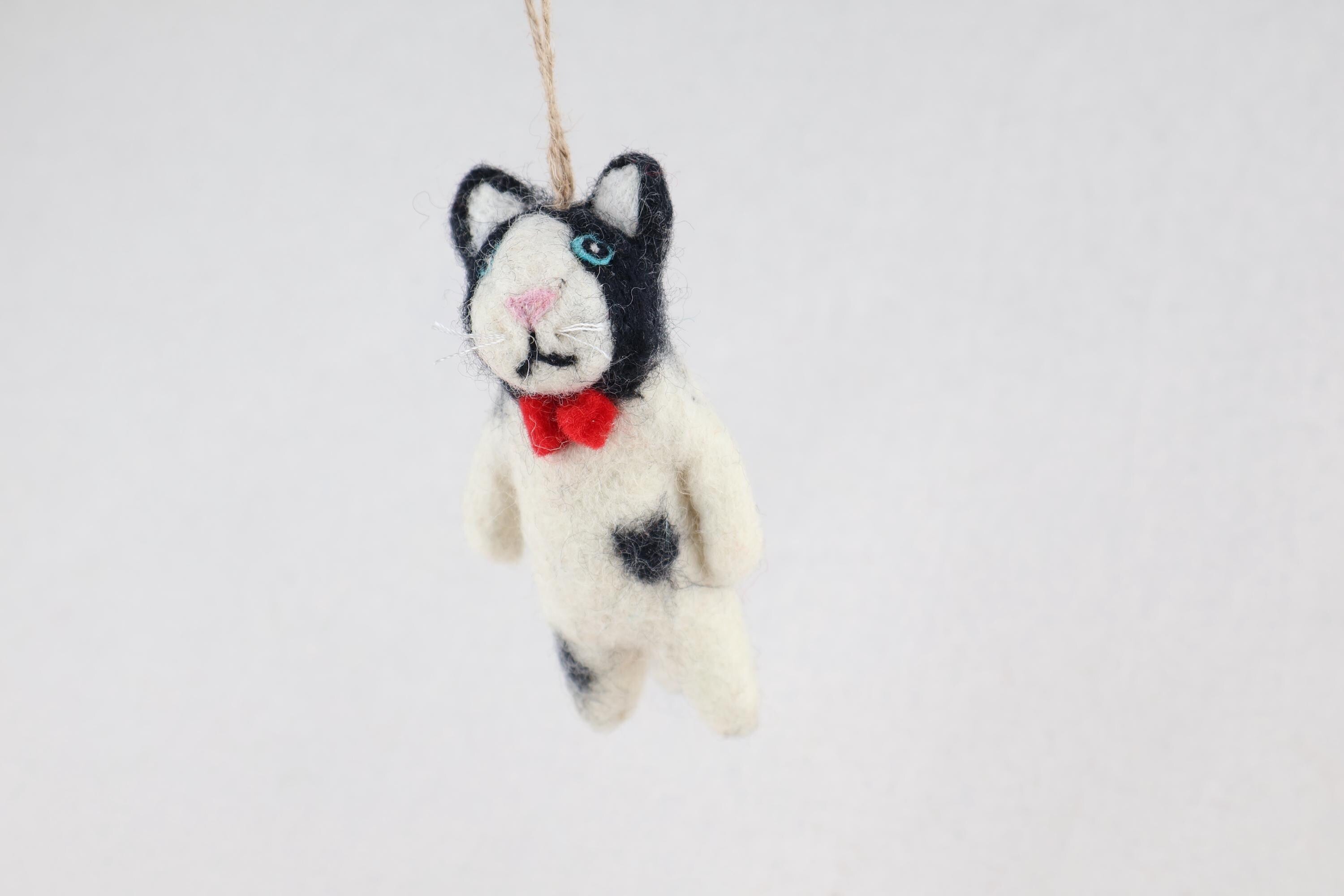 Weihnachtsanhänger Katze mit Fliege I Christbaumschmuck Weihnachtsdeko I Winter Weihnachtsbaum I Weihnachtskatze
