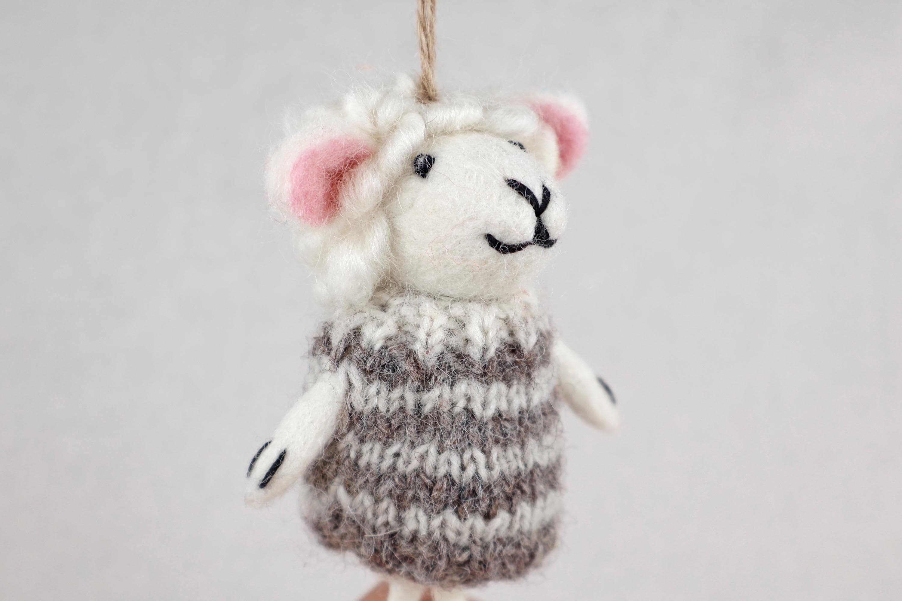 Weihnachtsanhänger Schaf in Pullover I Christbaumschmuck I Weihnachtsdeko I Winter Weihnachtsbaum I Weihnachtsschaf