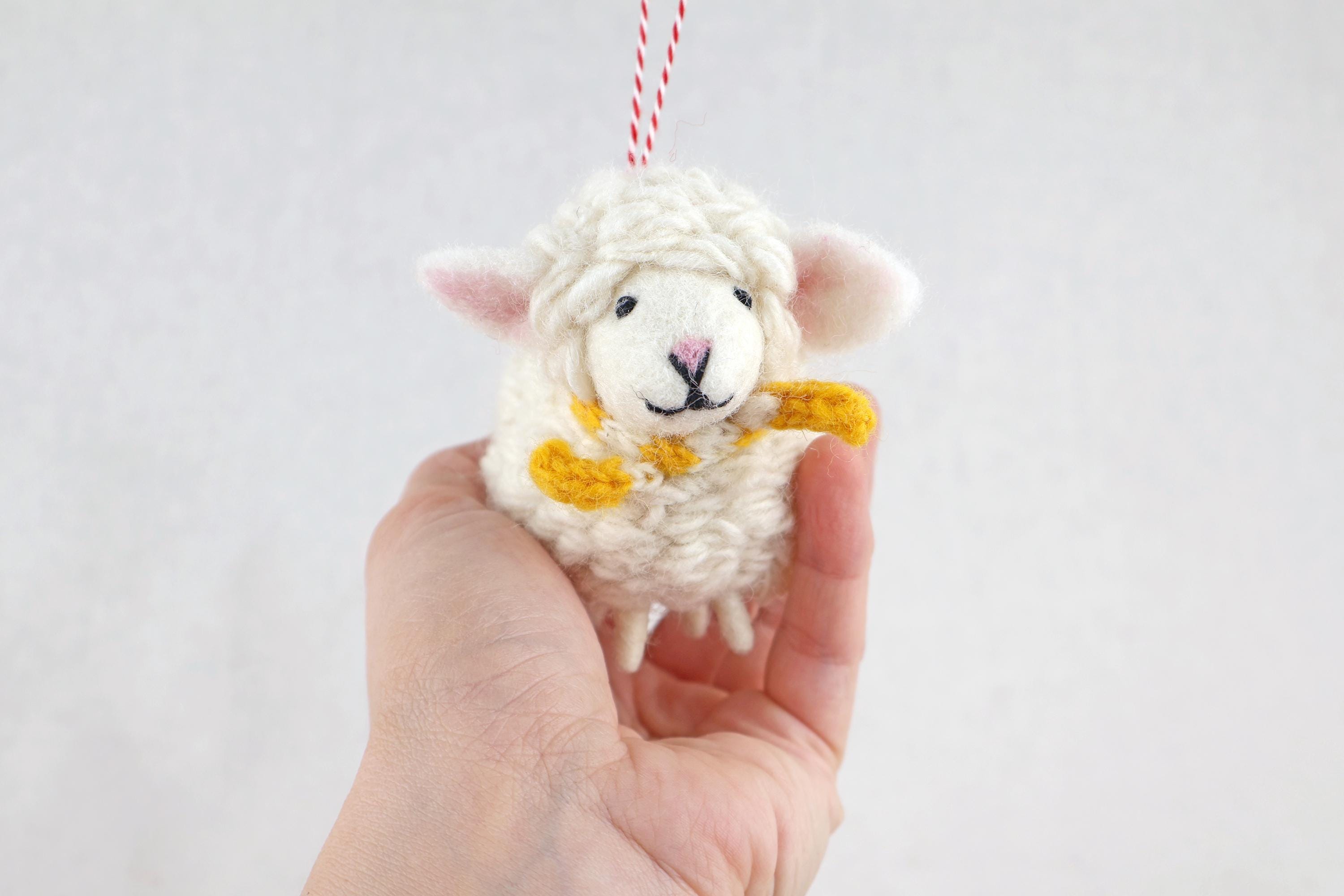 Weihnachtsanhänger Schaf I Christbaumschmuck I Weihnachtsdeko I Winter Weihnachtsbaum I Weihnachtsschaf mit Schal