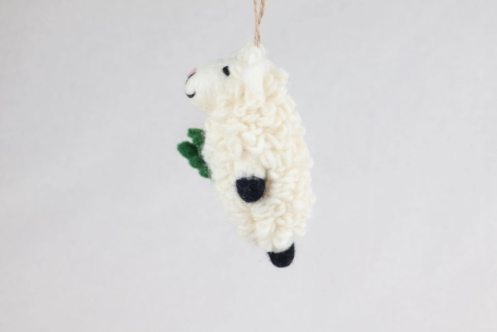 Weihnachtsanhänger Schaf mit Tannenzweig I Christbaumschmuck Weihnachtsdeko I Winter Weihnachtsbaum I Weihnachtsschaf