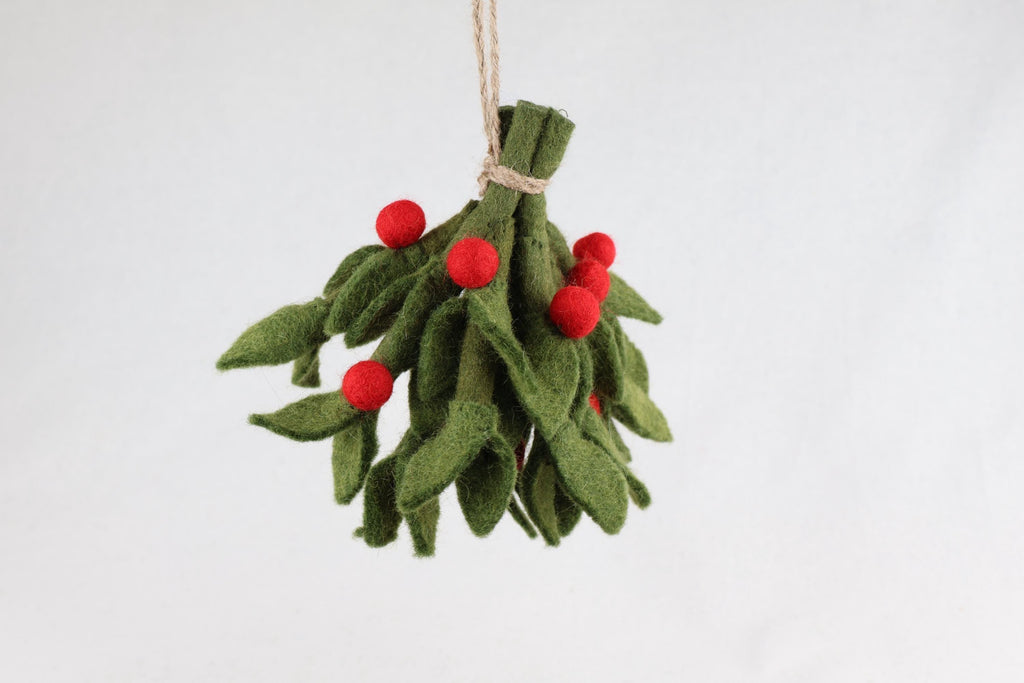 Mistelzweig rote Beeren aus Filz I Stechpalme I Fensterdeko I Weihnachtsdeko I Beerenzweig I Misteln I Weihnachtsanhänger Filz
