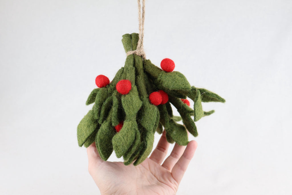 Mistelzweig rote Beeren aus Filz I Stechpalme I Fensterdeko I Weihnachtsdeko I Beerenzweig I Misteln I Weihnachtsanhänger Filz