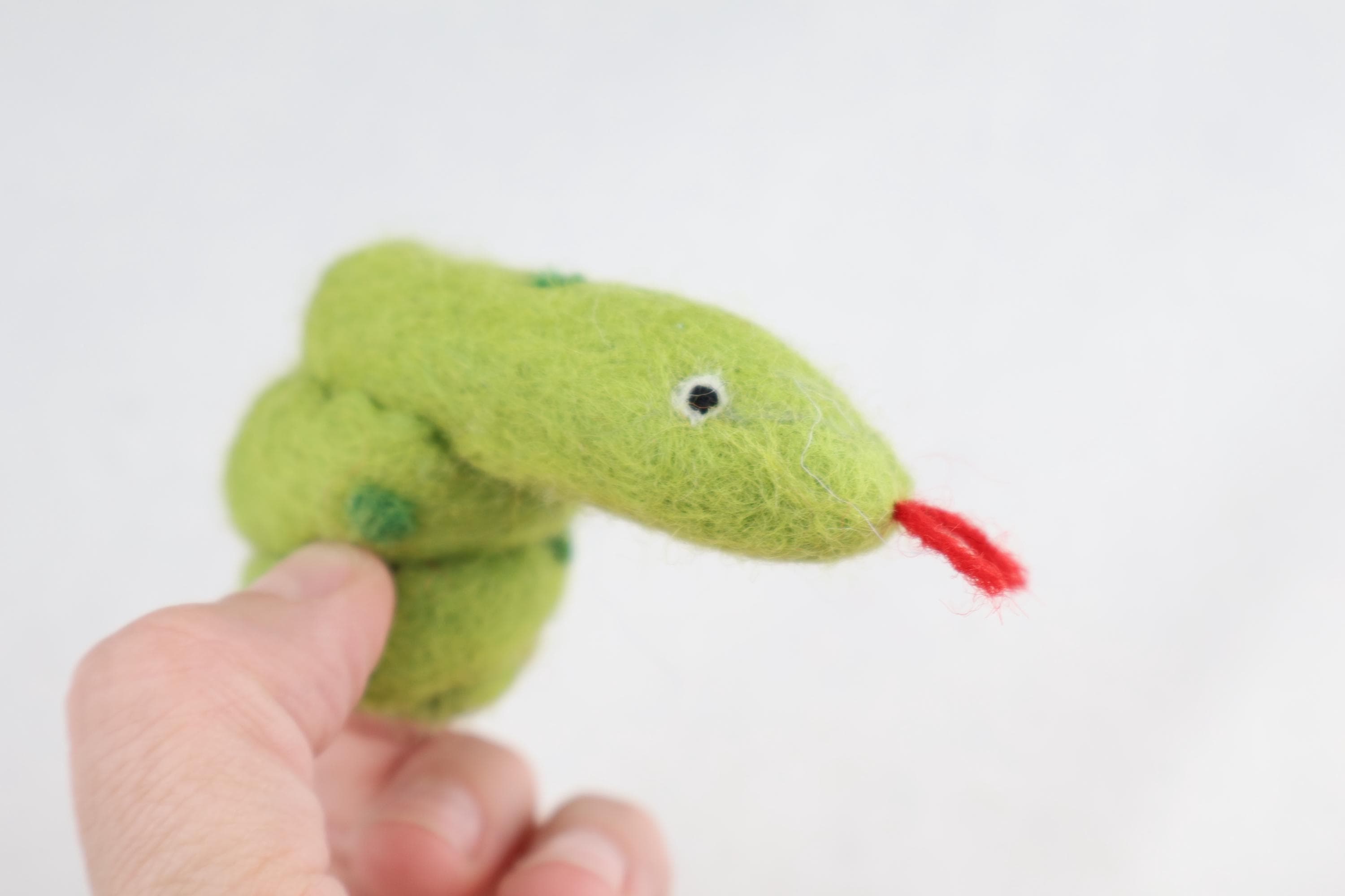 Niedliche Fingerpuppe Schlange aus Filz I Fingerspiel I Spielzeug Montessori I Geschichten erzählen I Filz Schlange