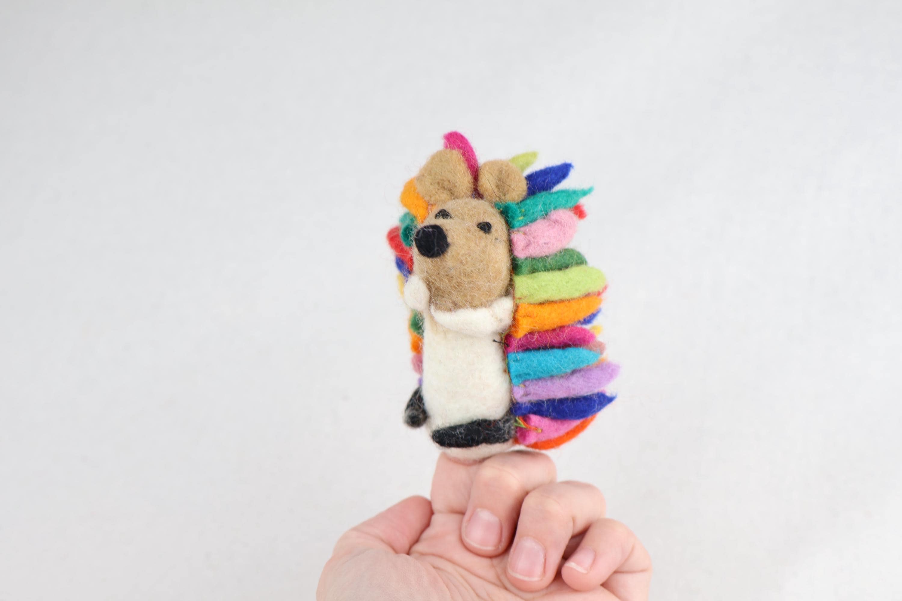Niedliche Fingerpuppe Igel aus Filz I Fingerspiel I Waldtiere I heimische Tiere I Spielzeug Montessori I Geschichten erzählen