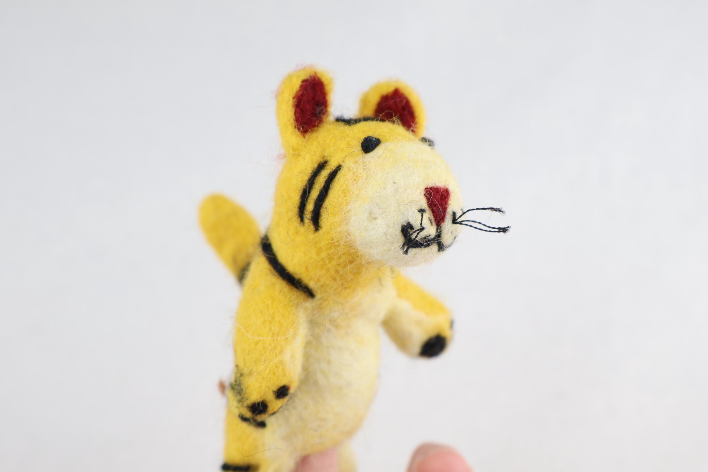 Niedliche Fingerpuppe Tiger aus Filz I Fingerspiel I Wildtiere I Spielzeug Montessori I Geschichten erzählen I Dschungel