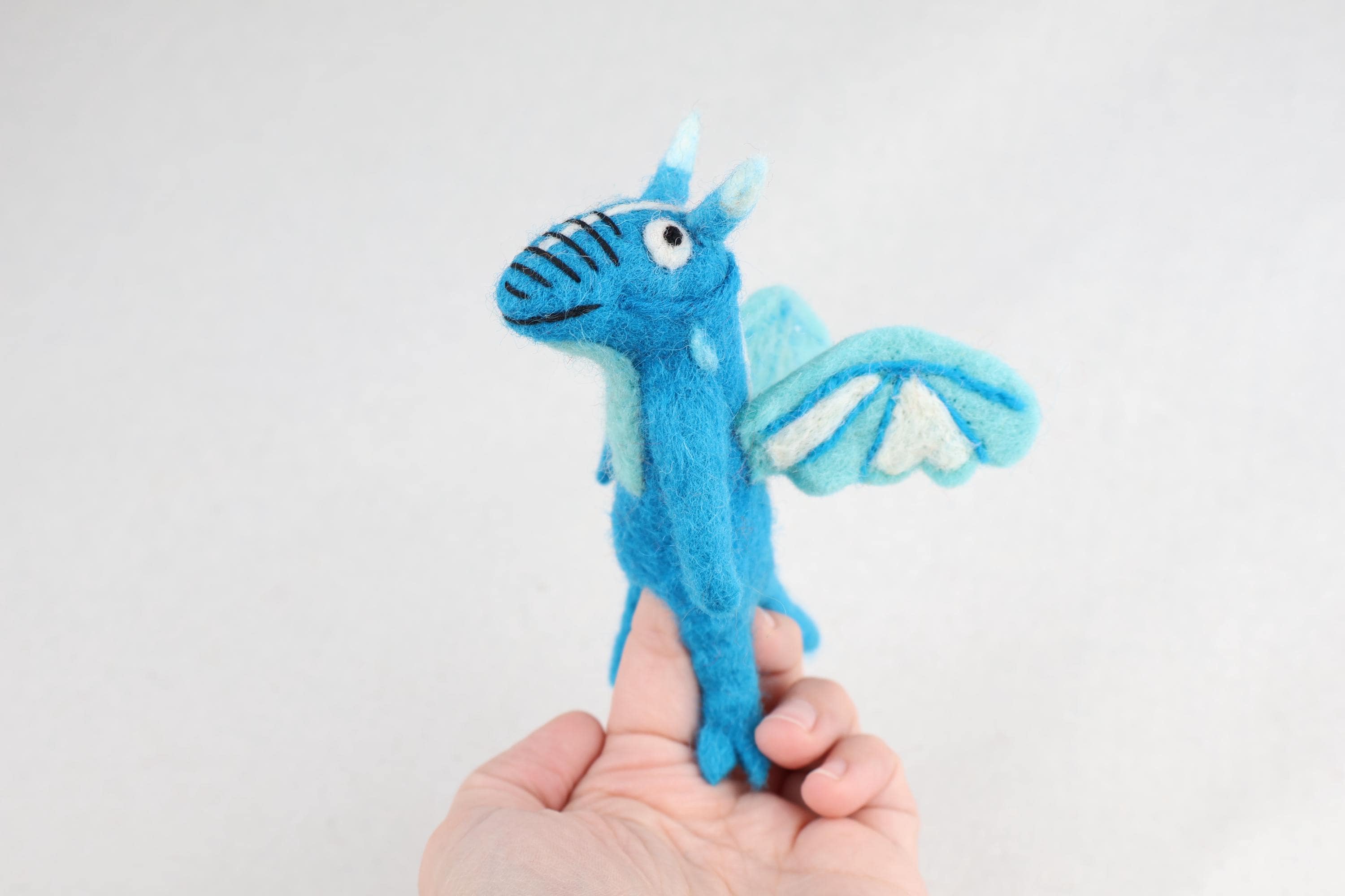Niedliche Fingerpuppe Monster aus Filz I Fingerspiel I Drache I süßes Monster I Spielzeug Montessori I Geschichten erzählen