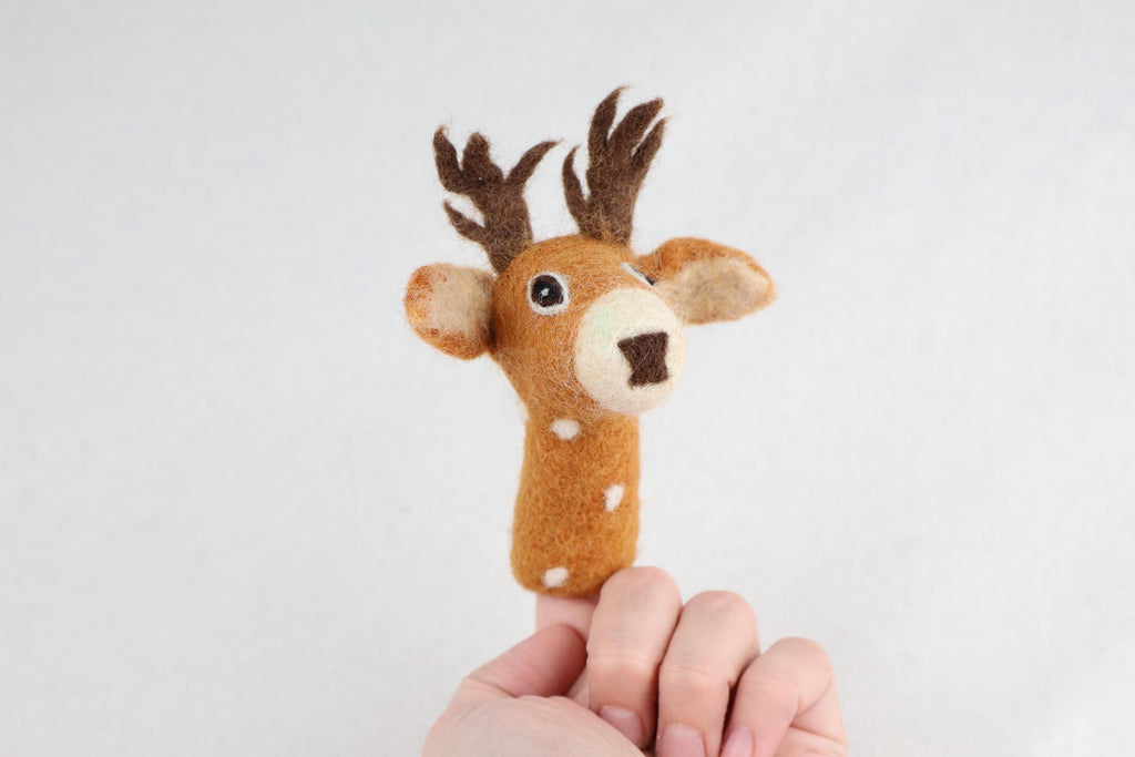 Fingerpuppe Hirsch aus Filz I Fingerspiel I Waldtiere I Reh aus Filz