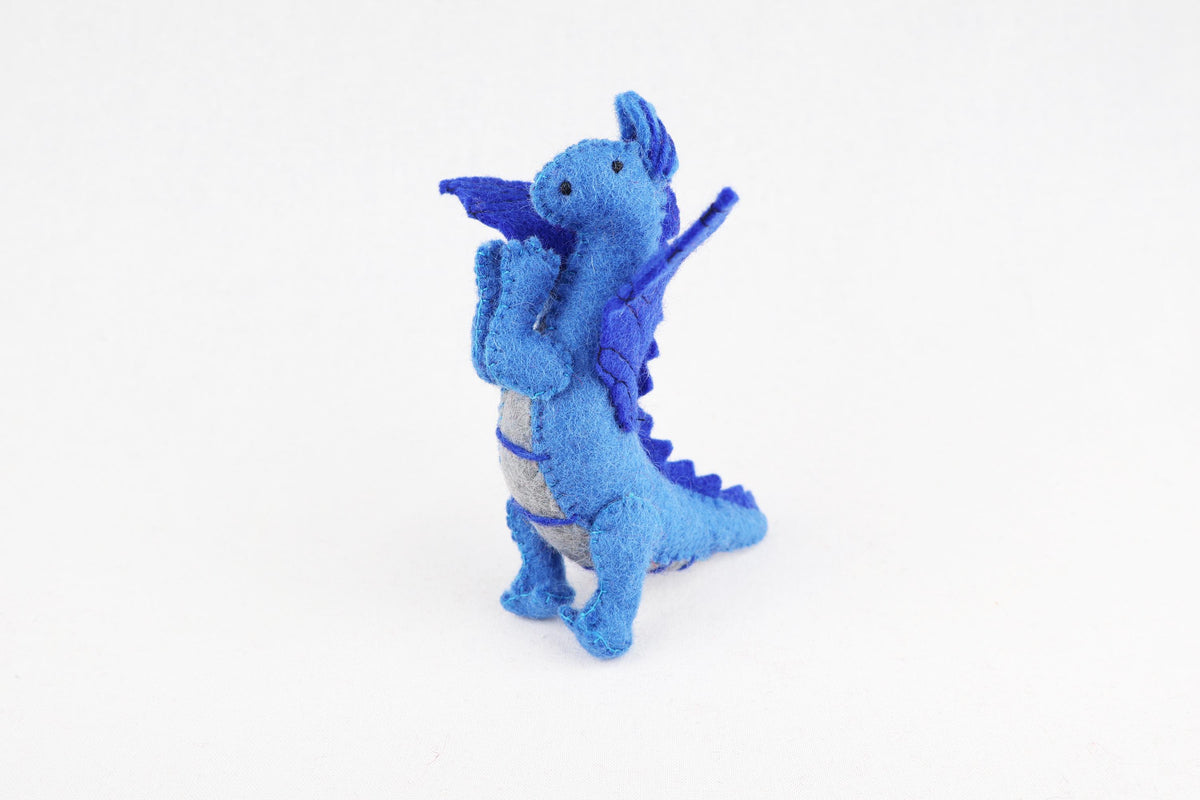 Blauer Drache aus Filz I Spielzeug I Dekofigur I Dragon I handgemachtes Spielzeug I Filz Drache I Filz Figur I Drache Spiel