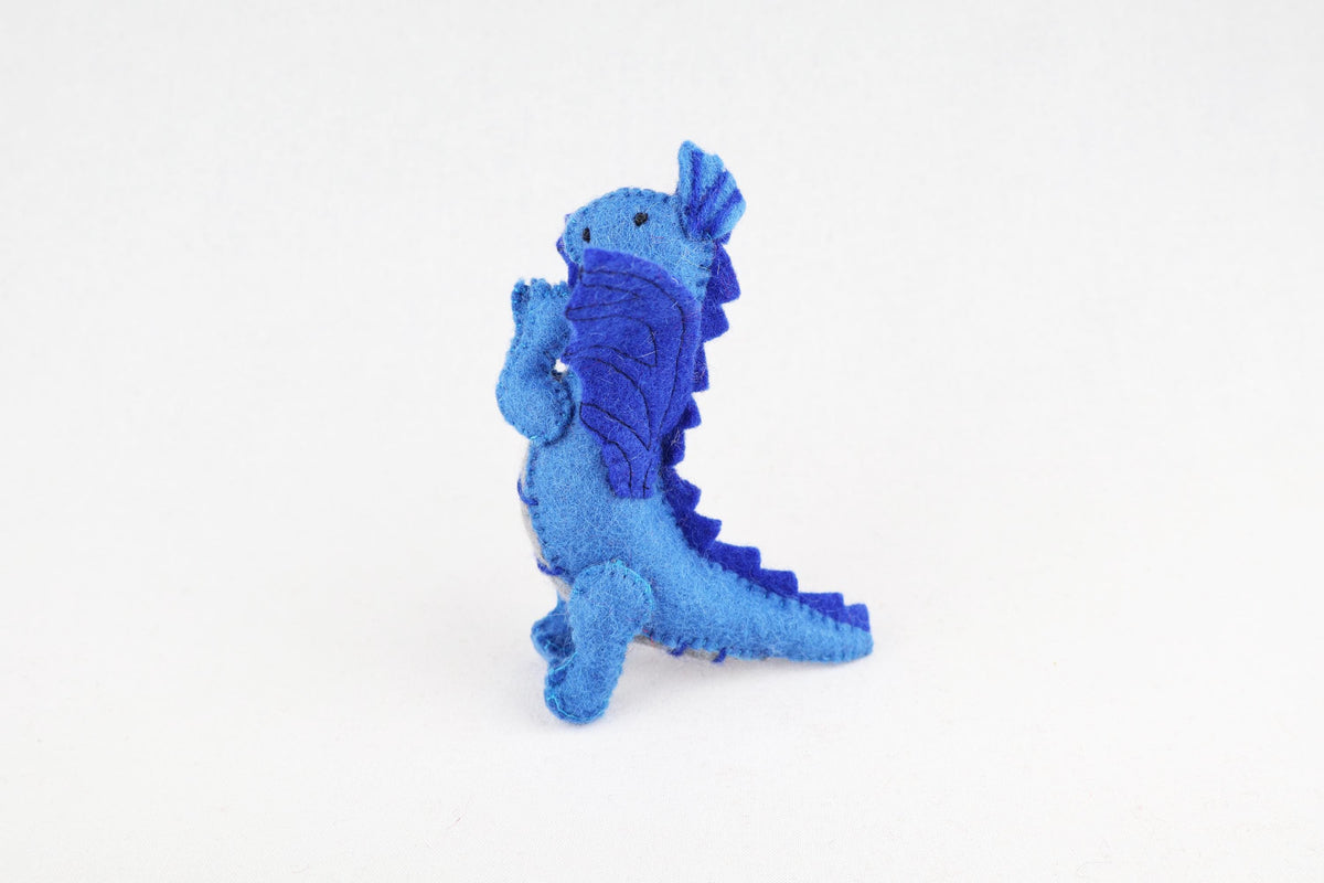 Blauer Drache aus Filz I Spielzeug I Dekofigur I Dragon I handgemachtes Spielzeug I Filz Drache I Filz Figur I Drache Spiel