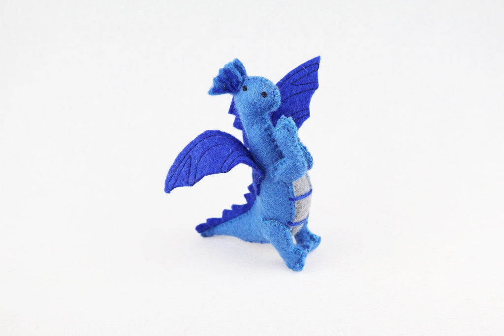 Blauer Drache aus Filz I Spielzeug I Dekofigur I Dragon I handgemachtes Spielzeug I Filz Drache I Filz Figur I Drache Spiel