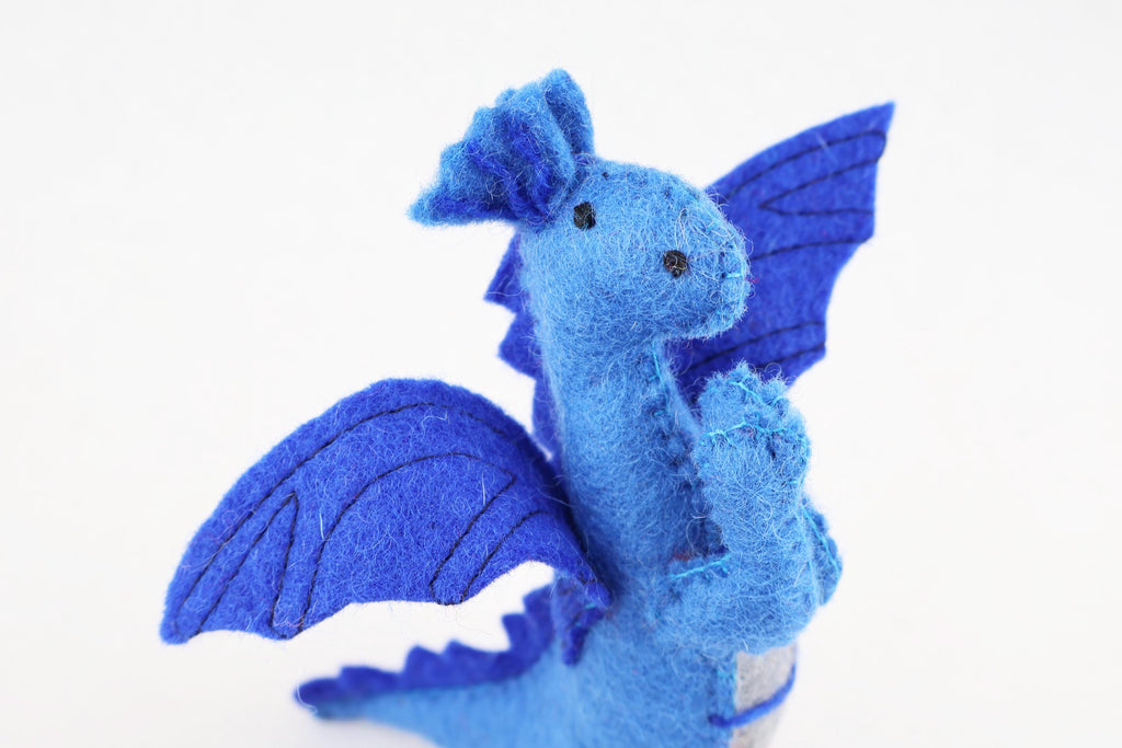 Blauer Drache aus Filz I Spielzeug I Dekofigur I Dragon I handgemachtes Spielzeug I Filz Drache I Filz Figur I Drache Spiel