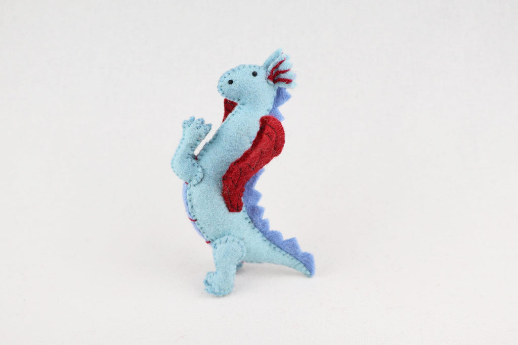 Drache aus Filz blau rot I Spielzeug I Dekofigur I Dragon I handgemachtes Spielzeug I Filz Drache I Filz Figur I Drache Spiel