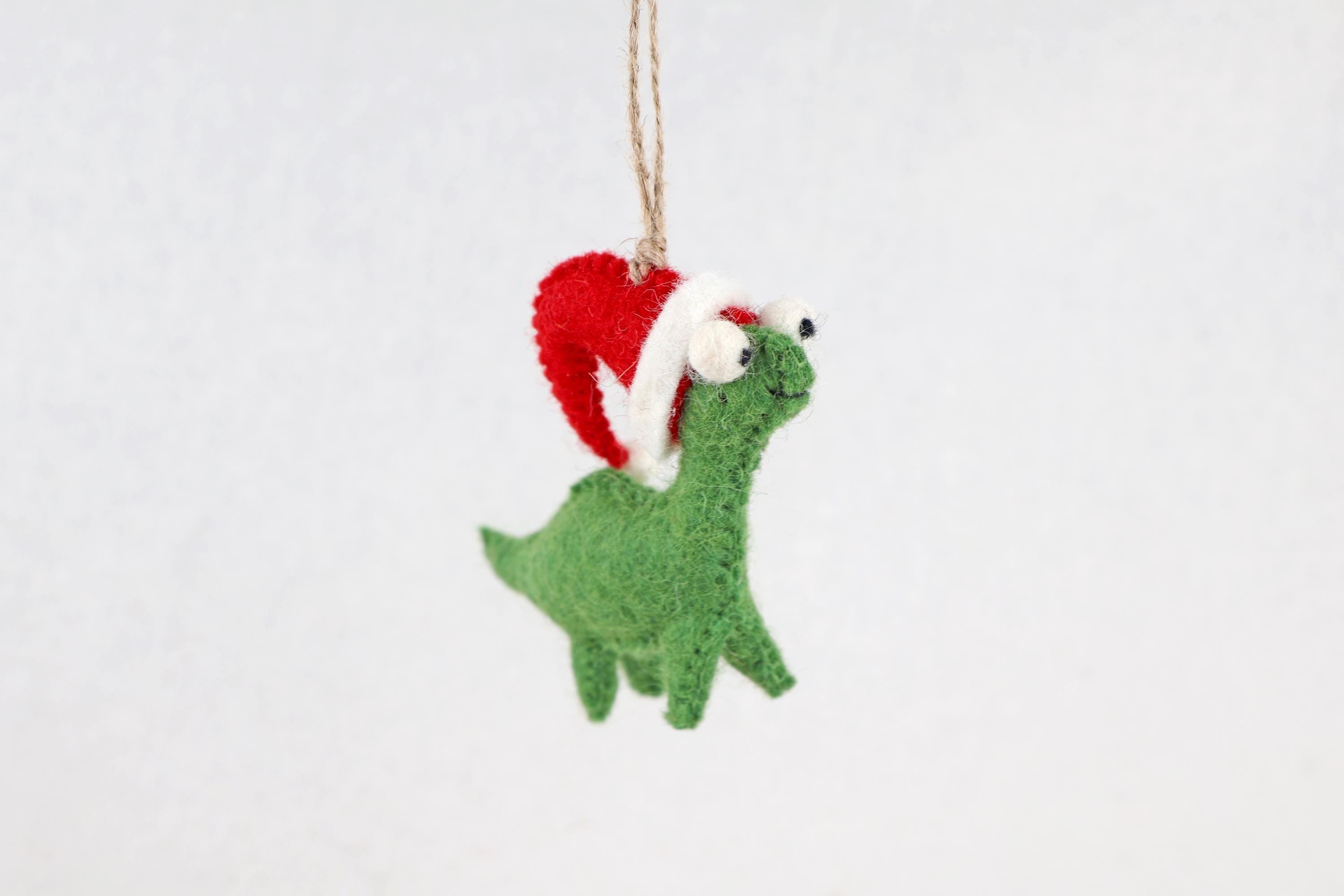 Weihnachtsanhänger Dino mit Weihnachtsmütze I Christbaumschmuck Weihnachtsdeko I Winter Weihnachtsbaum I Weihnachtsschaf