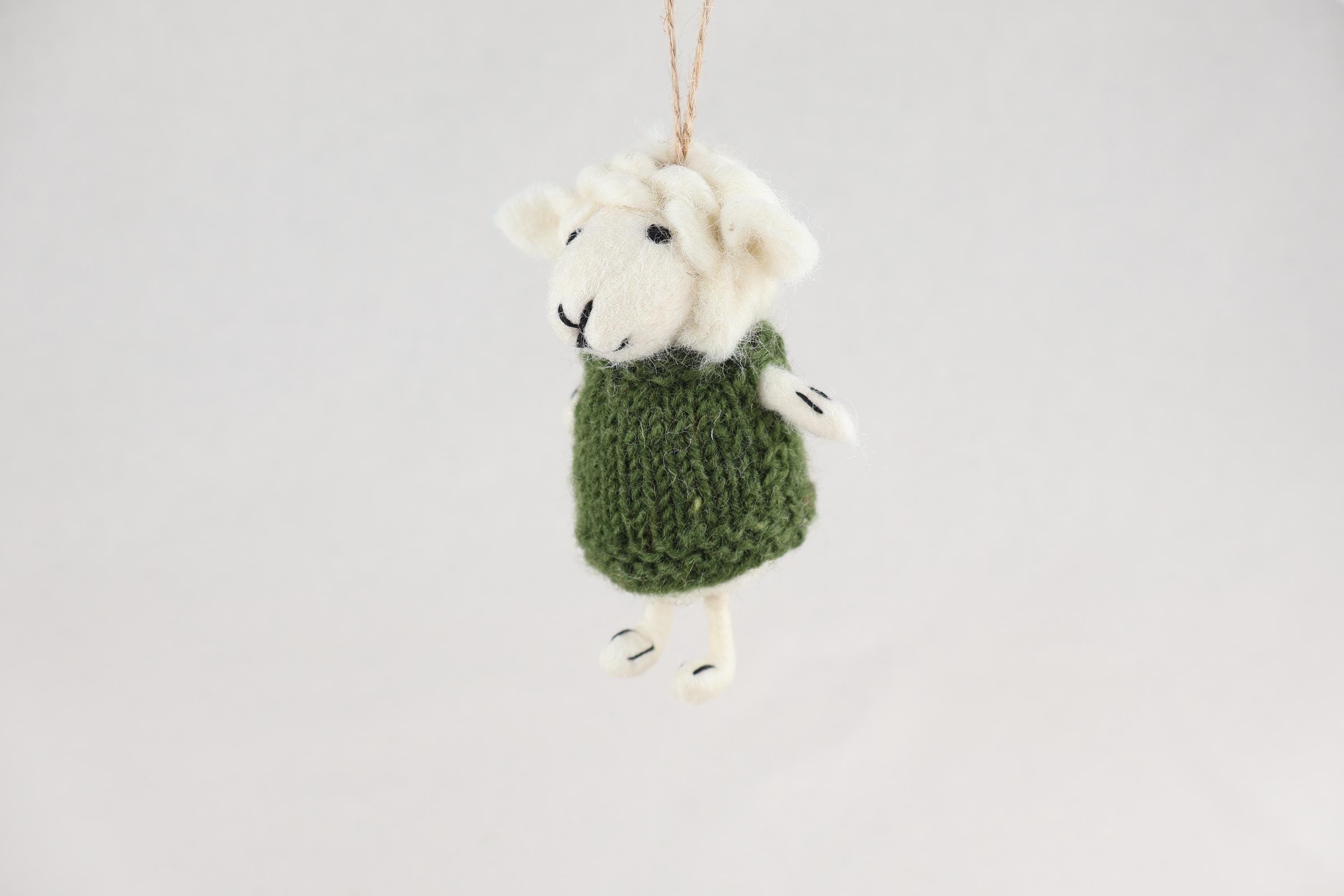 Weihnachtsanhänger Schaf in Pullover I Christbaumschmuck I Weihnachtsdeko I Winter Weihnachtsbaum I Weihnachtsschaf