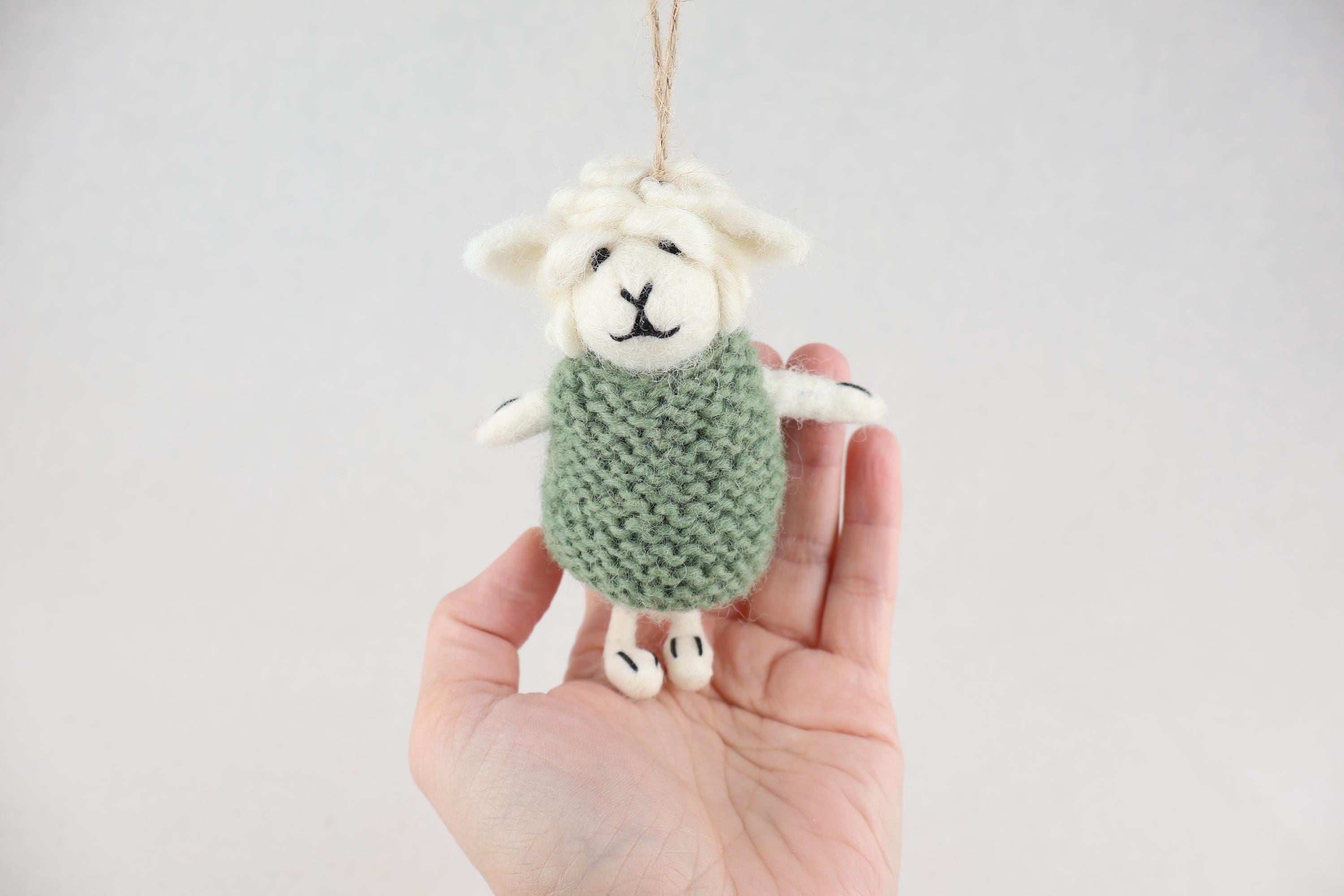Weihnachtsanhänger Schaf in Pullover I Christbaumschmuck I Weihnachtsdeko I Winter Weihnachtsbaum I Weihnachtsschaf
