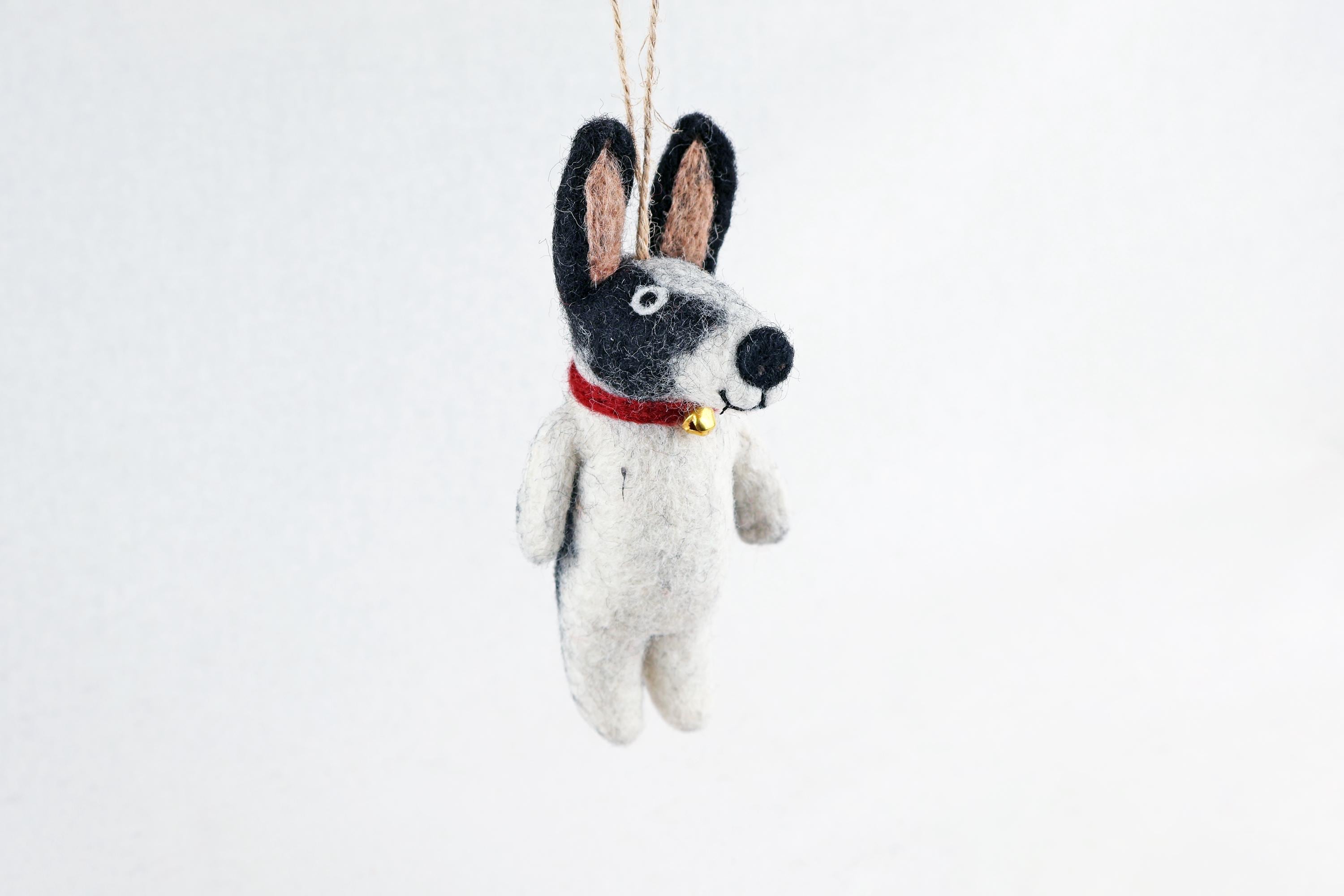Weihnachtsanhänger Hund schwarz weiß I Filz Christbaumschmuck I Weihnachtsdeko I Hund mit Halstuch