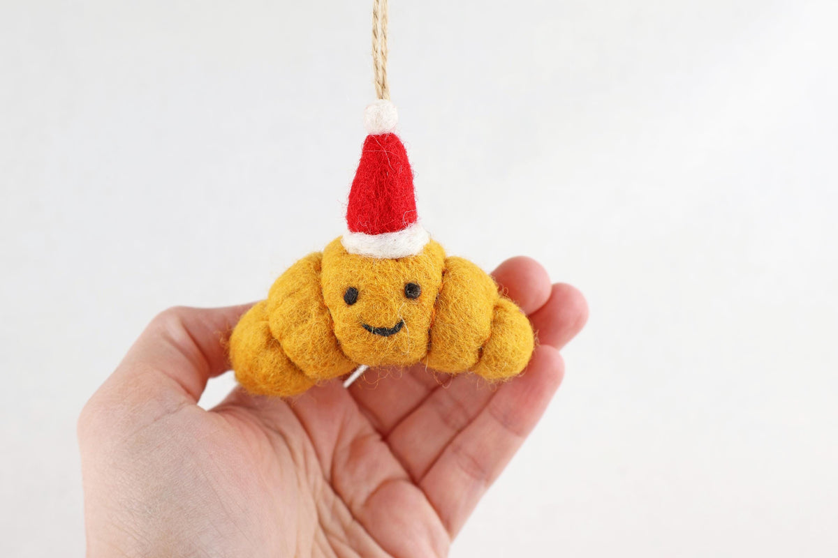 Weihnachtsanhänger Croissant I Filz Christbaumschmuck I Weihnachtsdeko I Anhänger Weihnachten I Weihnachtsmann Croissant I handgefertigt