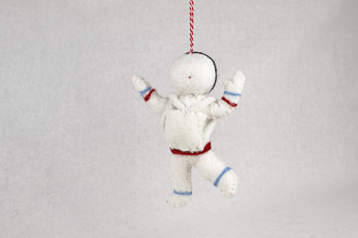 Astronaut aus Filz – Handgefertigter Anhänger | Geschenk für Weltraumfans | Deko | Weihnachtsanhänger | Raumfahrt I Christbaumschmuck