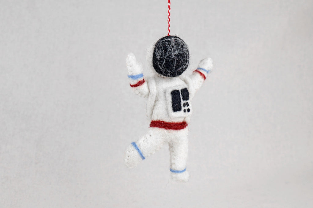 Astronaut aus Filz – Handgefertigter Anhänger | Geschenk für Weltraumfans | Deko | Weihnachtsanhänger | Raumfahrt I Christbaumschmuck