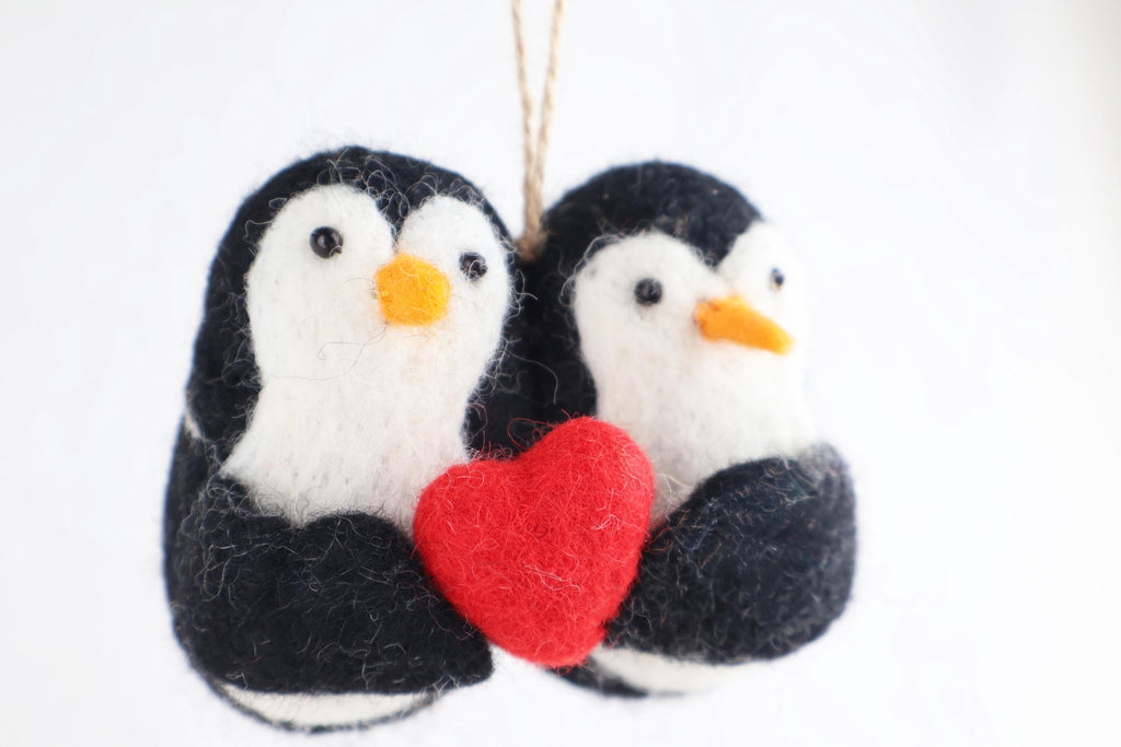 Weihnachtsanhänger Pinguine mit Herz I Christbaumschmuck I Weihnachtsdeko für Verliebte I Winter I Weihnachtsbaum
