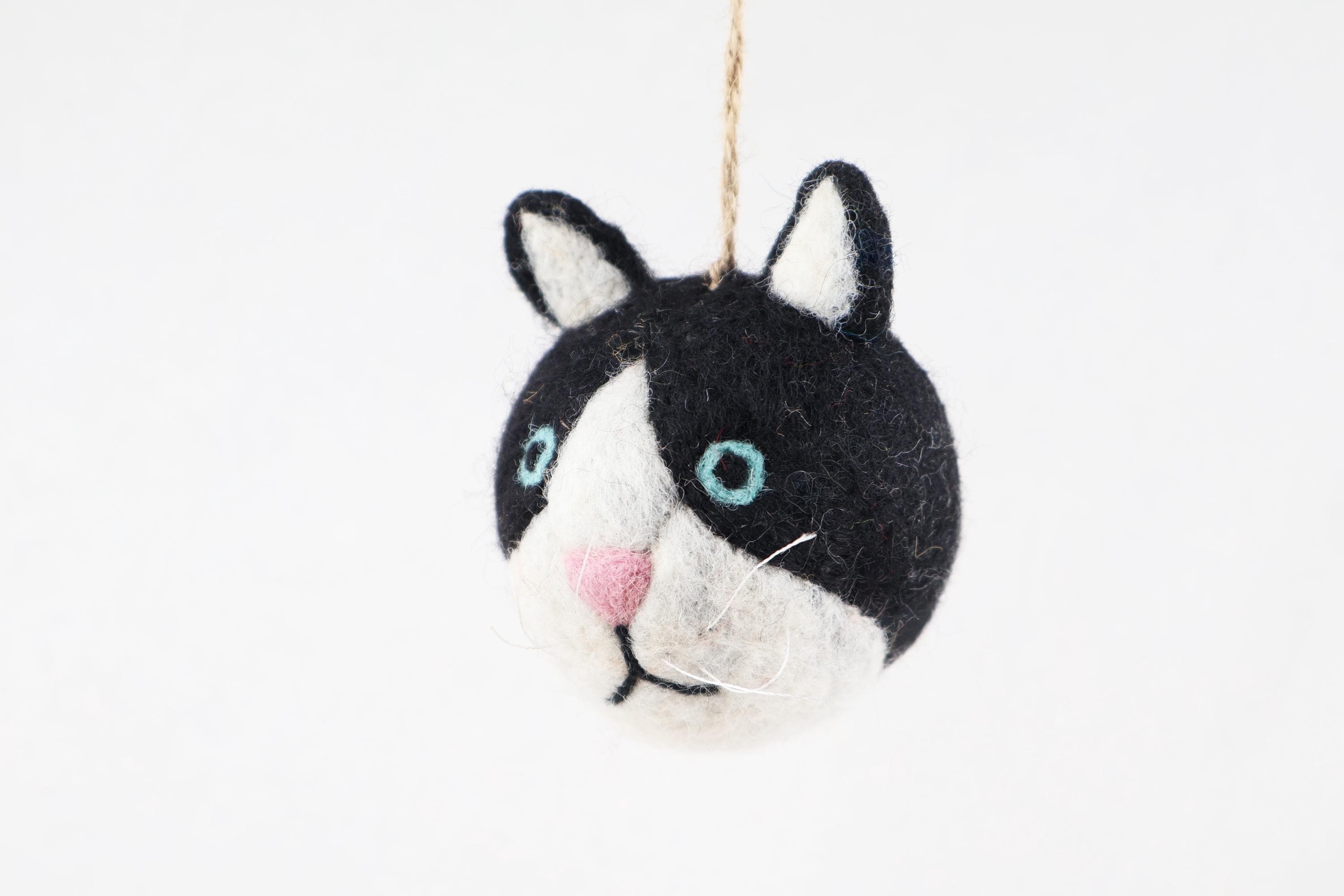 Weihnachtskugel Katze handgemacht I Weihnachtsdeko I Christmas I Kugeln handgemacht I Weihnachtsschmuck I Christbaumkugel Filz I