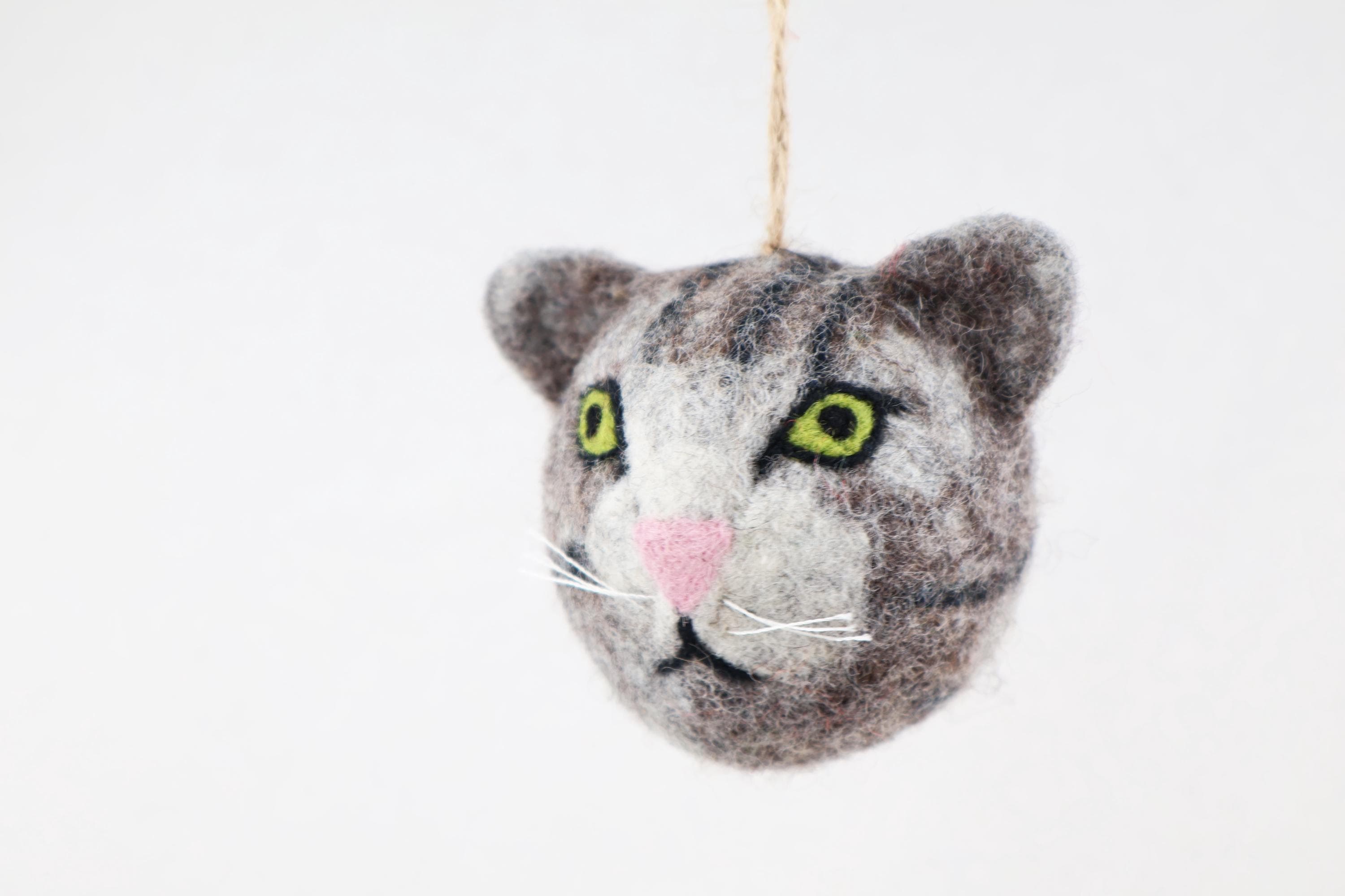 Weihnachtskugel Katze handgemacht I Weihnachtsdeko I Christmas I Kugeln handgemacht I Weihnachtsschmuck I Christbaumkugel Filz I