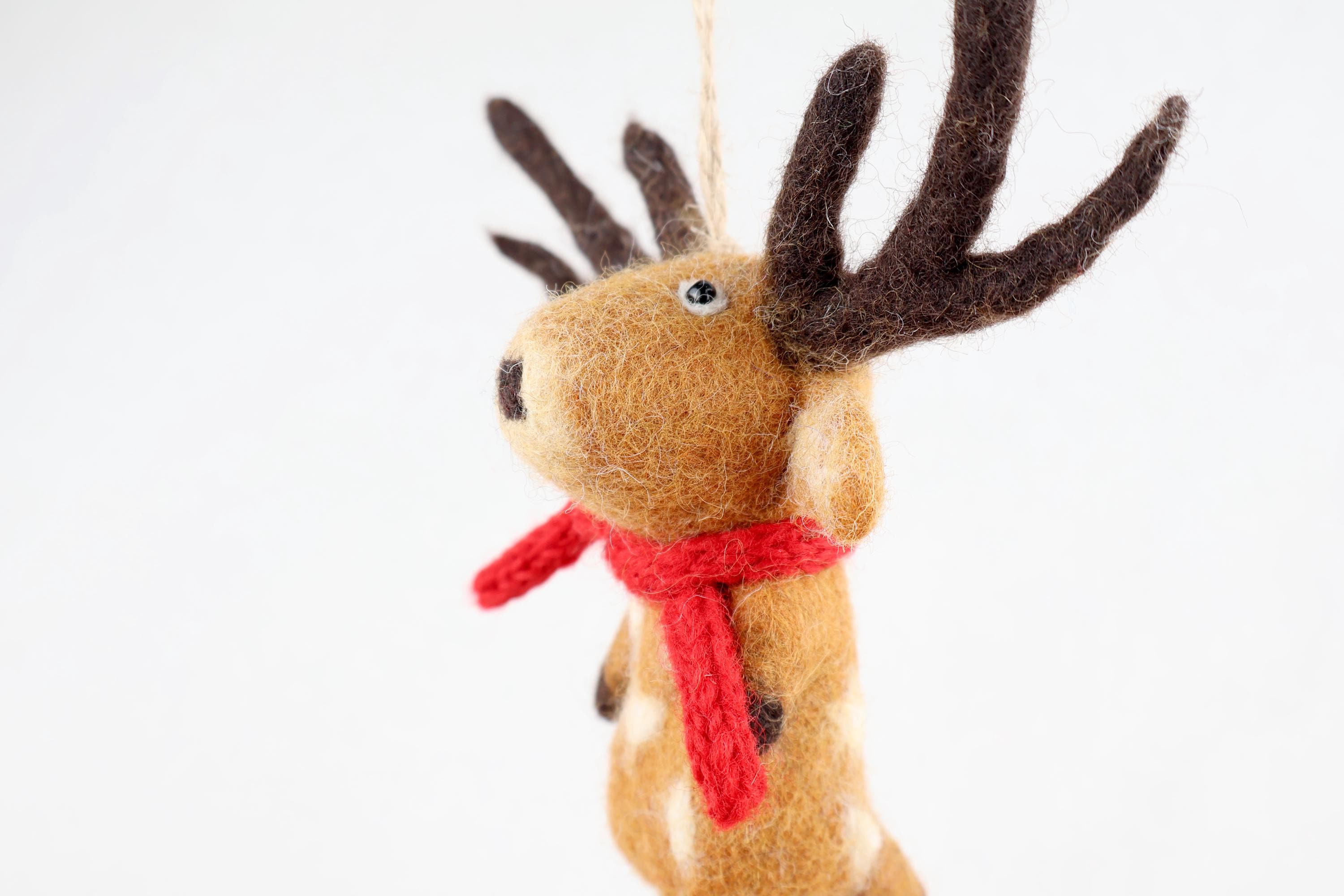 Weihnachtsanhänger Hirsch mit Schal I Christbaumschmuck I Weihnachtsdeko I Winter I Weihnachtsbaum I Hirsch aus Filz