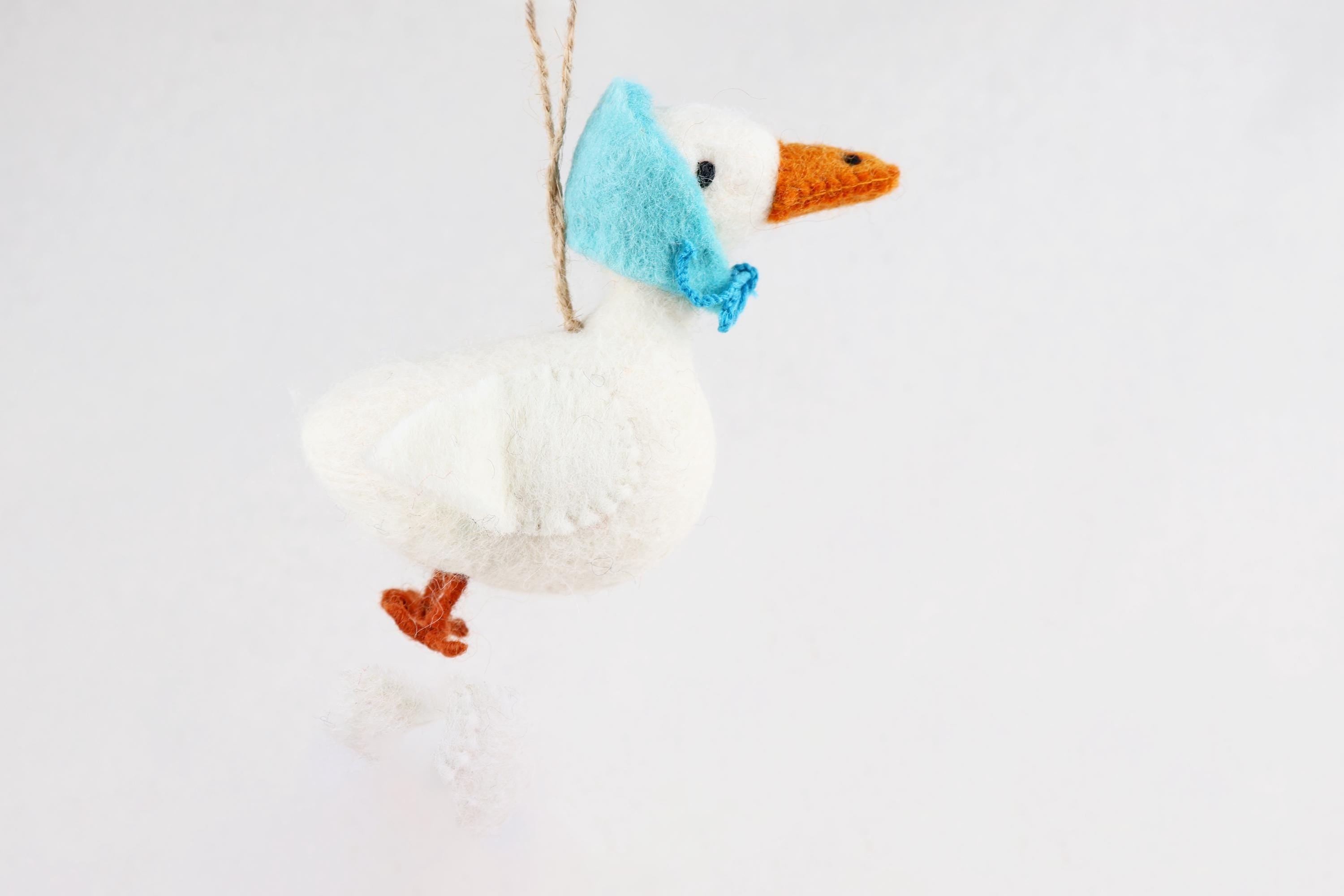 Anhänger Gans I Weihnachtsdeko I Osterschmuck I Osterdeko I Osterstrauß I Filzdeko Ostern I Frühling I Entendeko I Kopftuch