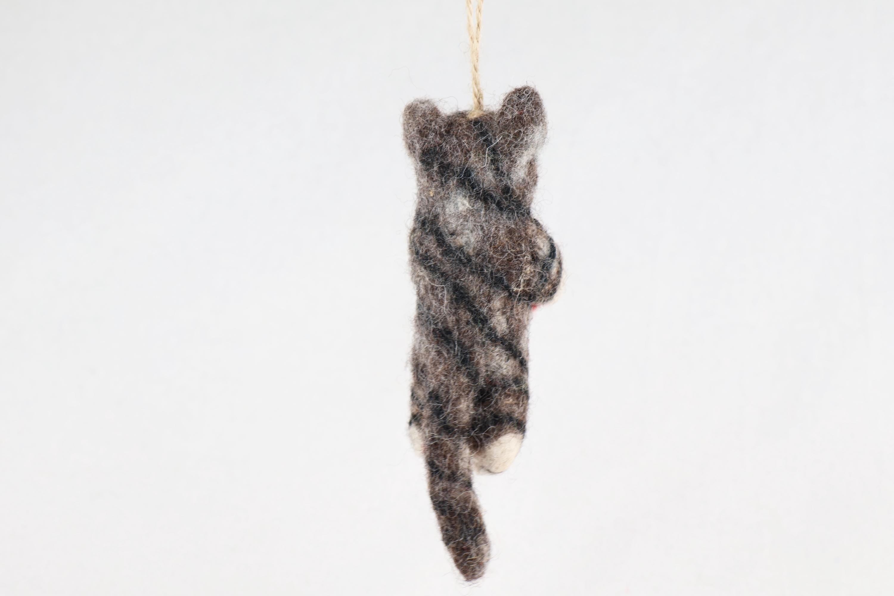 Weihnachtsanhänger Katze mit Geschenk I Christbaumschmuck Weihnachtsdeko I Winter Weihnachtsbaum I Weihnachtskatze