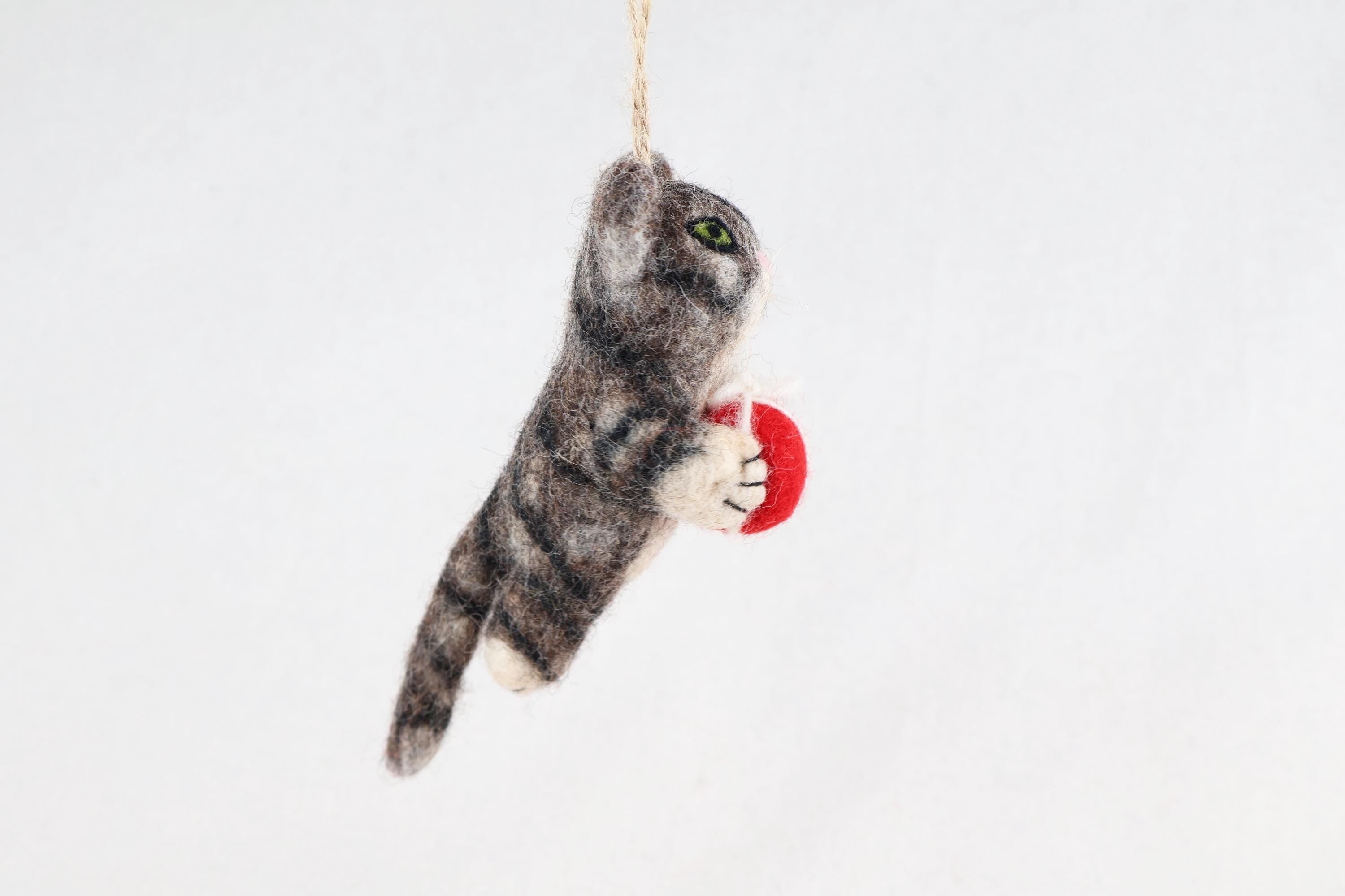 Weihnachtsanhänger Katze mit Geschenk I Christbaumschmuck Weihnachtsdeko I Winter Weihnachtsbaum I Weihnachtskatze