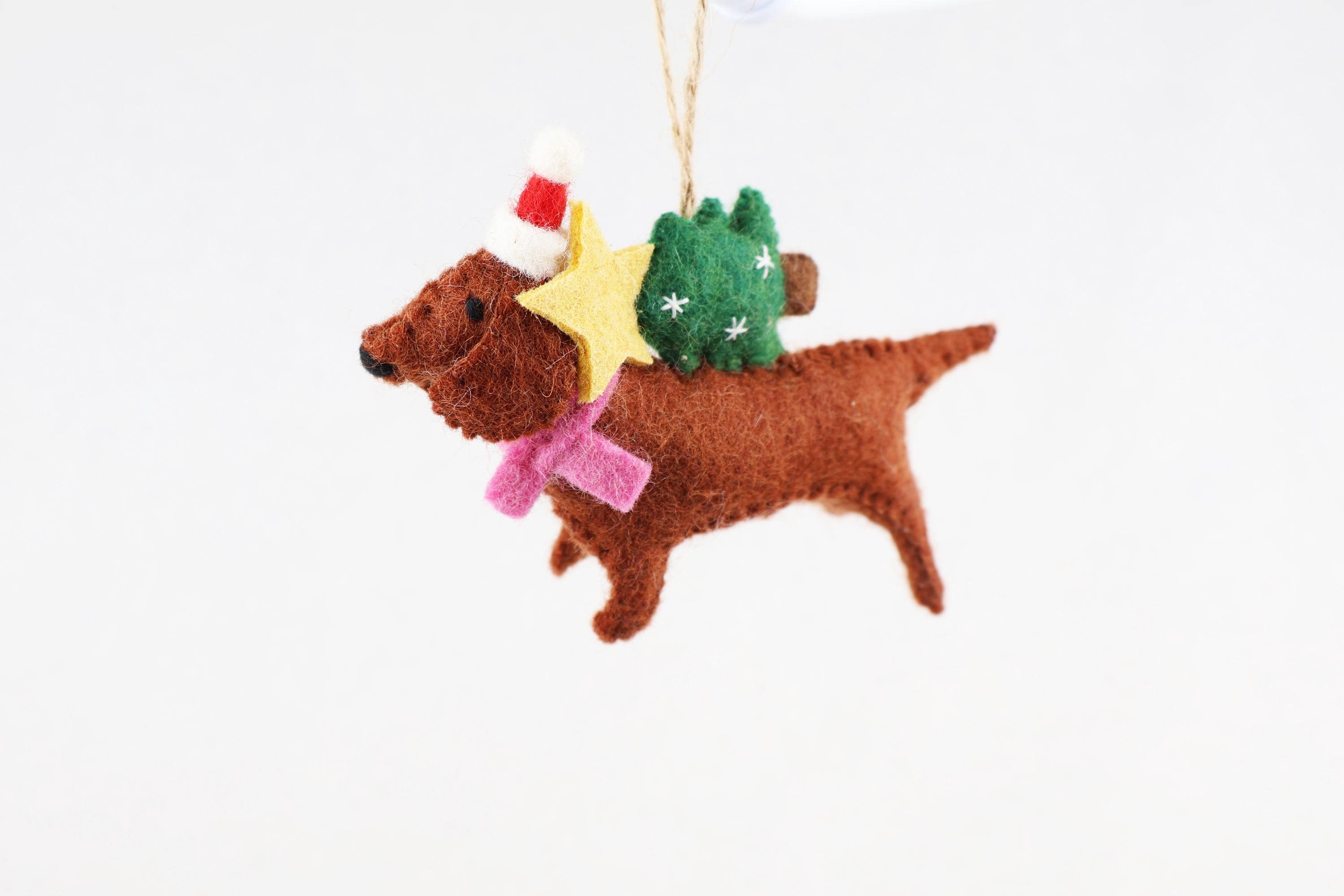 Weihnachtsanhänger Dackel aus Filz I Filz Christbaumschmuck I Weihnachtsdeko I Weihnachtsdackel mit Mütze und Weihnachtsbaum I Hundeanhänger