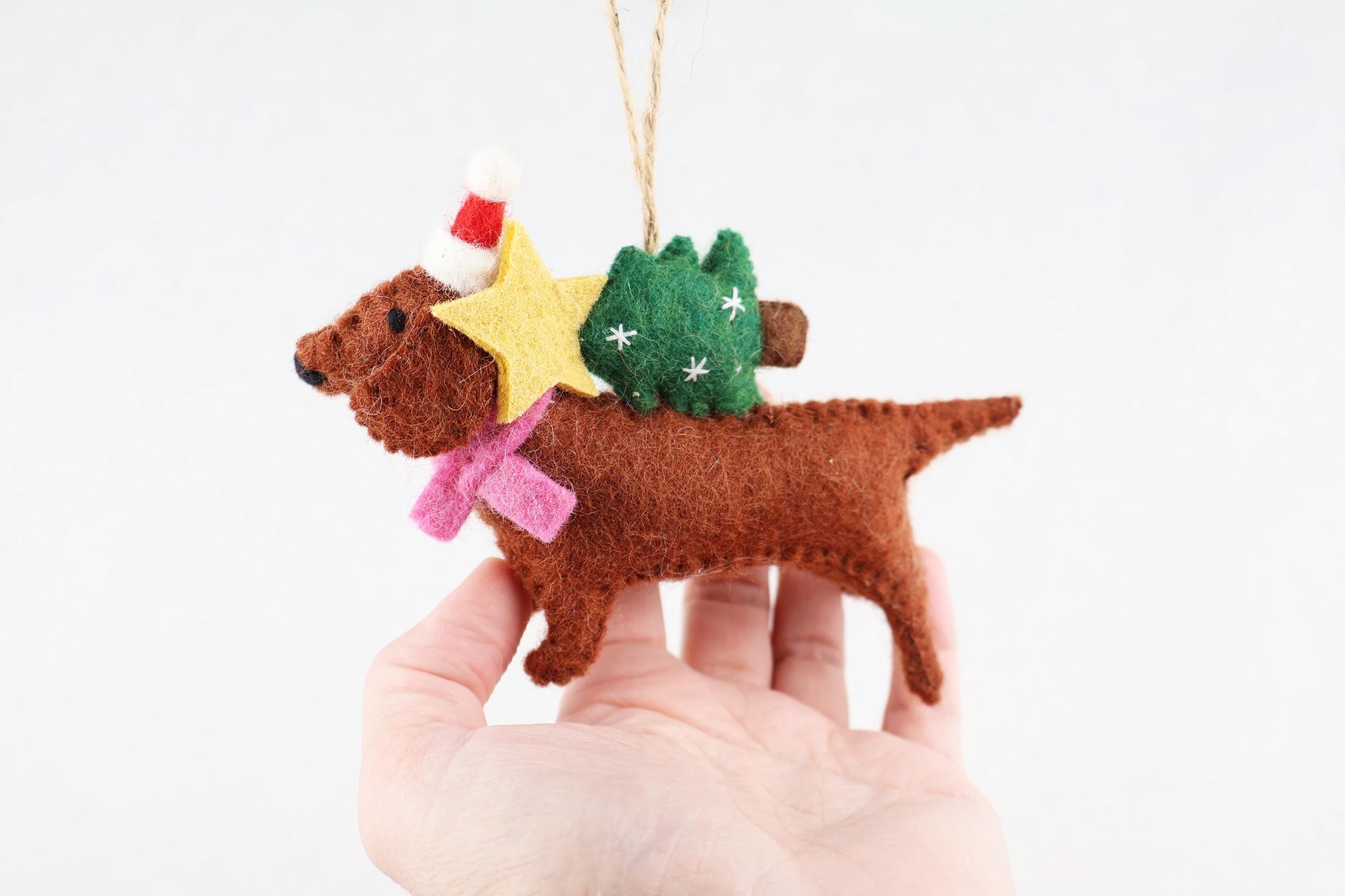 Weihnachtsanhänger Dackel aus Filz I Filz Christbaumschmuck I Weihnachtsdeko I Weihnachtsdackel mit Mütze und Weihnachtsbaum I Hundeanhänger