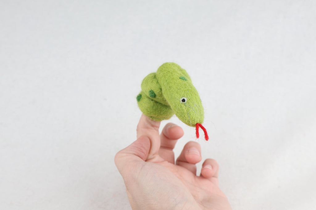 Niedliche Fingerpuppe Schlange aus Filz I Fingerspiel I Spielzeug Montessori I Geschichten erzählen I Filz Schlange