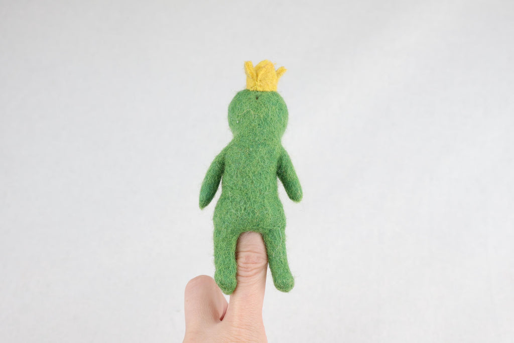 Niedliche Fingerpuppe Froschkönig aus Filz I Fingerspiel I Waldtiere I heimische Tiere I Spielzeug Montessori I Geschichten erzählen