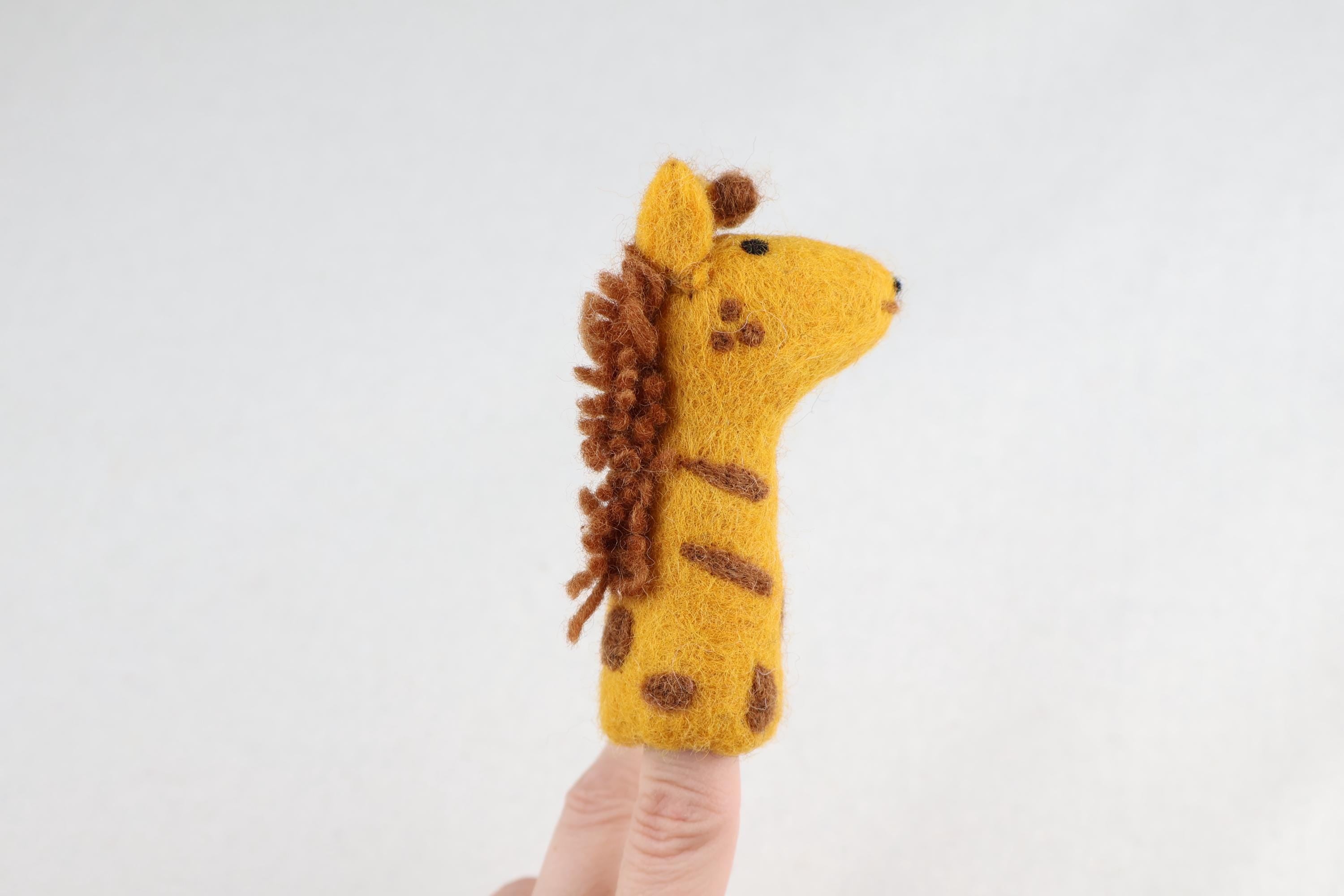 Niedliche Fingerpuppe Giraffe aus Filz I Fingerspiel I Safari I Afrikanische Tiere I Spielzeug Montessori I Geschichten erzählen