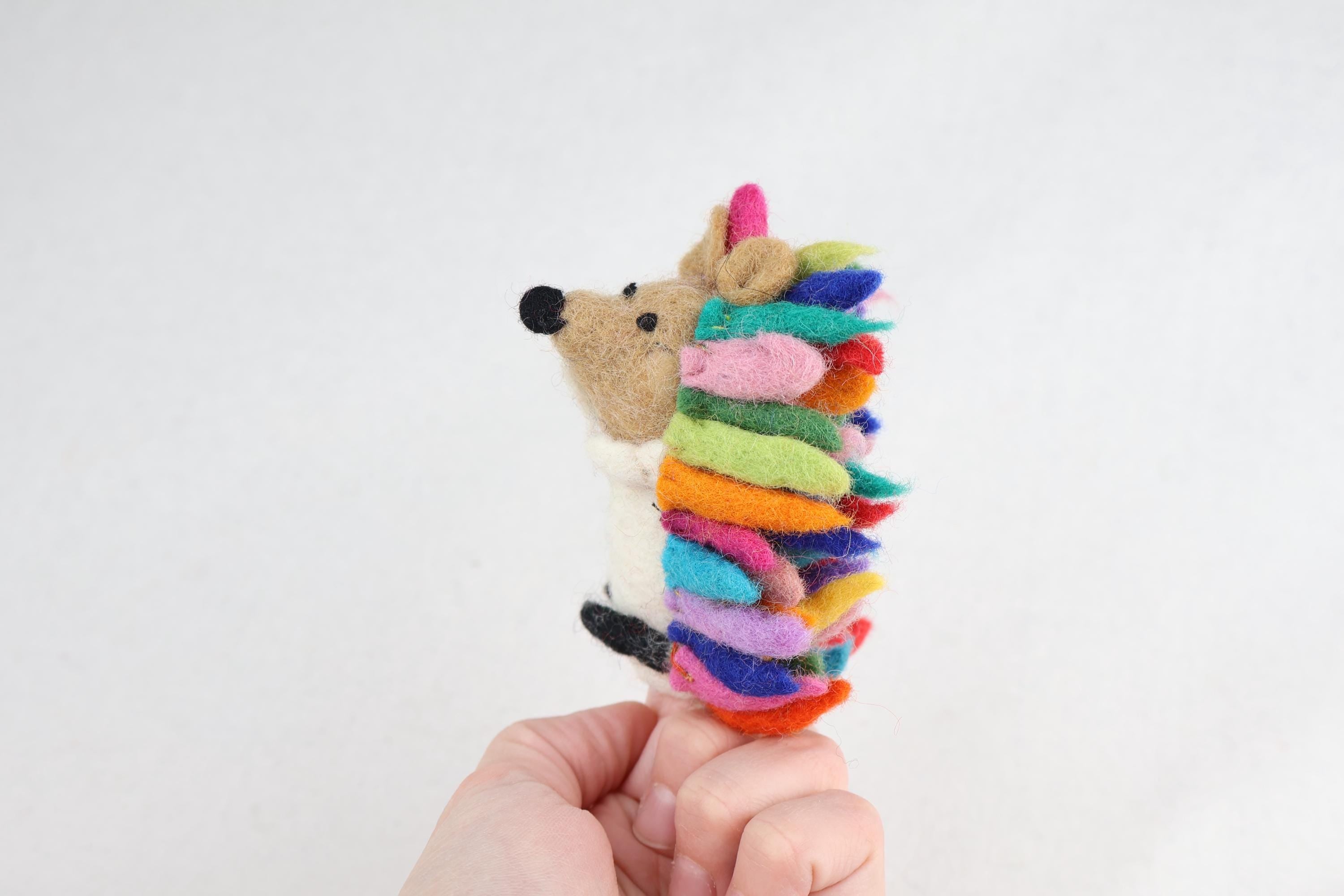 Niedliche Fingerpuppe Igel aus Filz I Fingerspiel I Waldtiere I heimische Tiere I Spielzeug Montessori I Geschichten erzählen