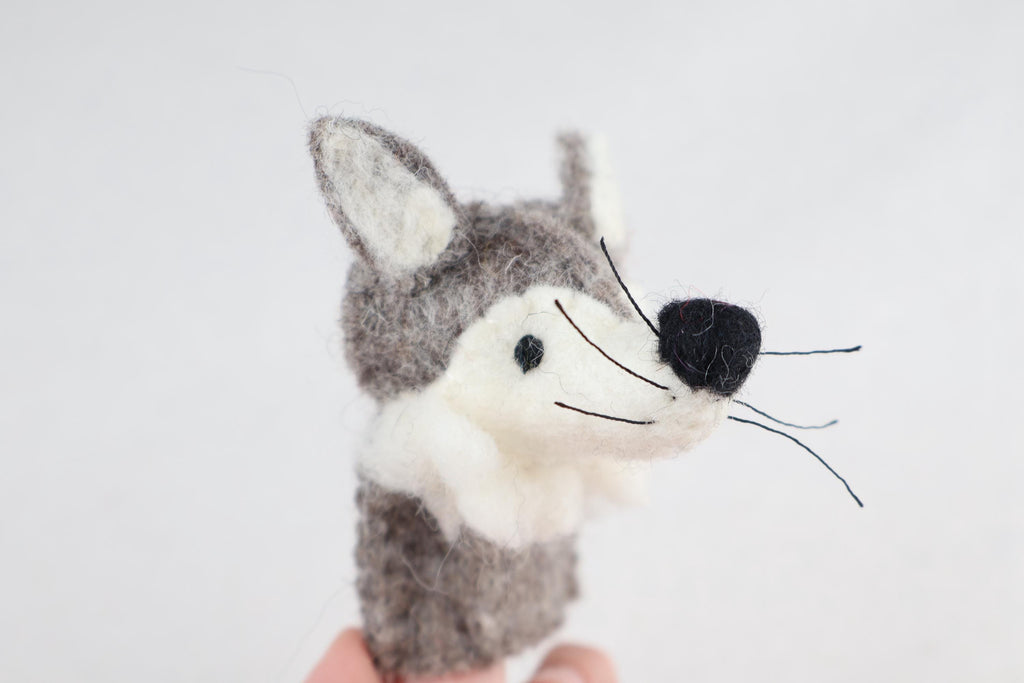Fingerpuppe Wolf aus Filz I Fingerspiel I Waldtiere I Wolfspiel I Spielzeug Montessori I Geschichten erzählen