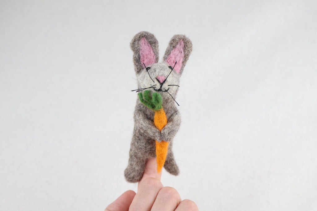 Niedliche Fingerpuppe Hase aus Filz I Fingerspiel I Bauernhoftier I Osterhase I Spielzeug Montessori I Geschichten erzählen